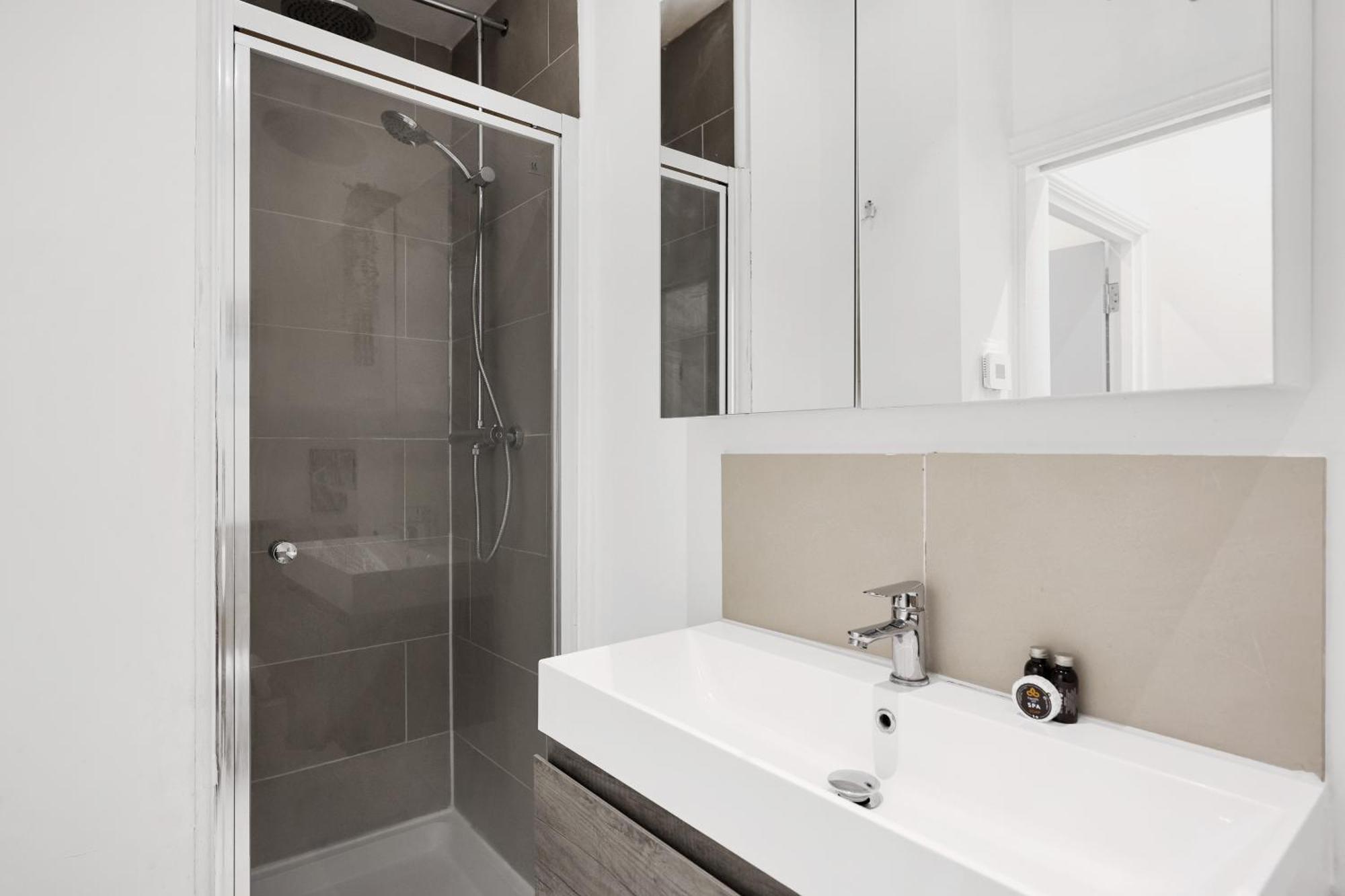 Appartement New 1 Bedroom Flat Short Term & Flexible Renting Hackney With Free Wifi