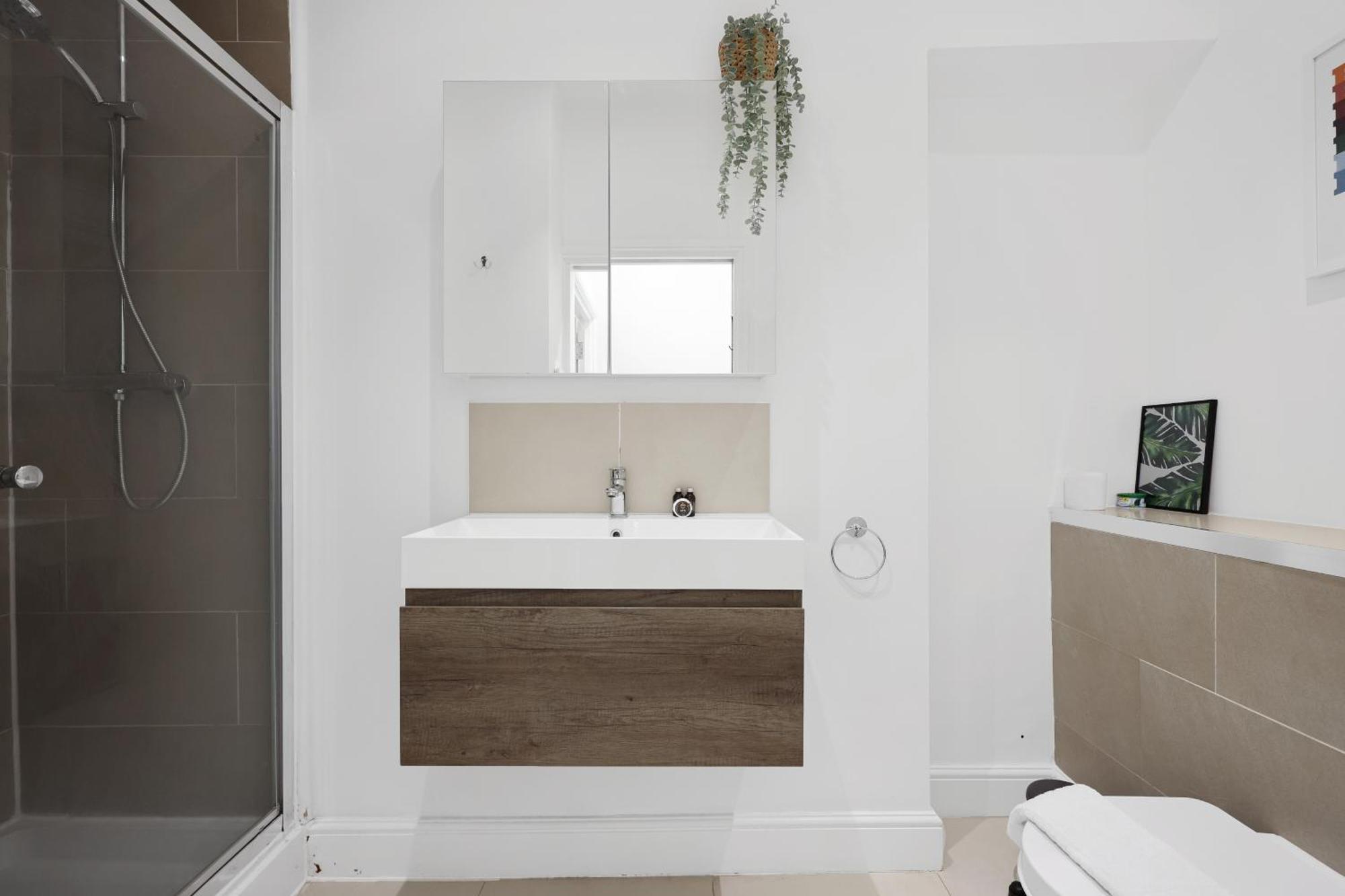 Appartement New 1 Bedroom Flat Short Term & Flexible Renting Hackney With Free Wifi