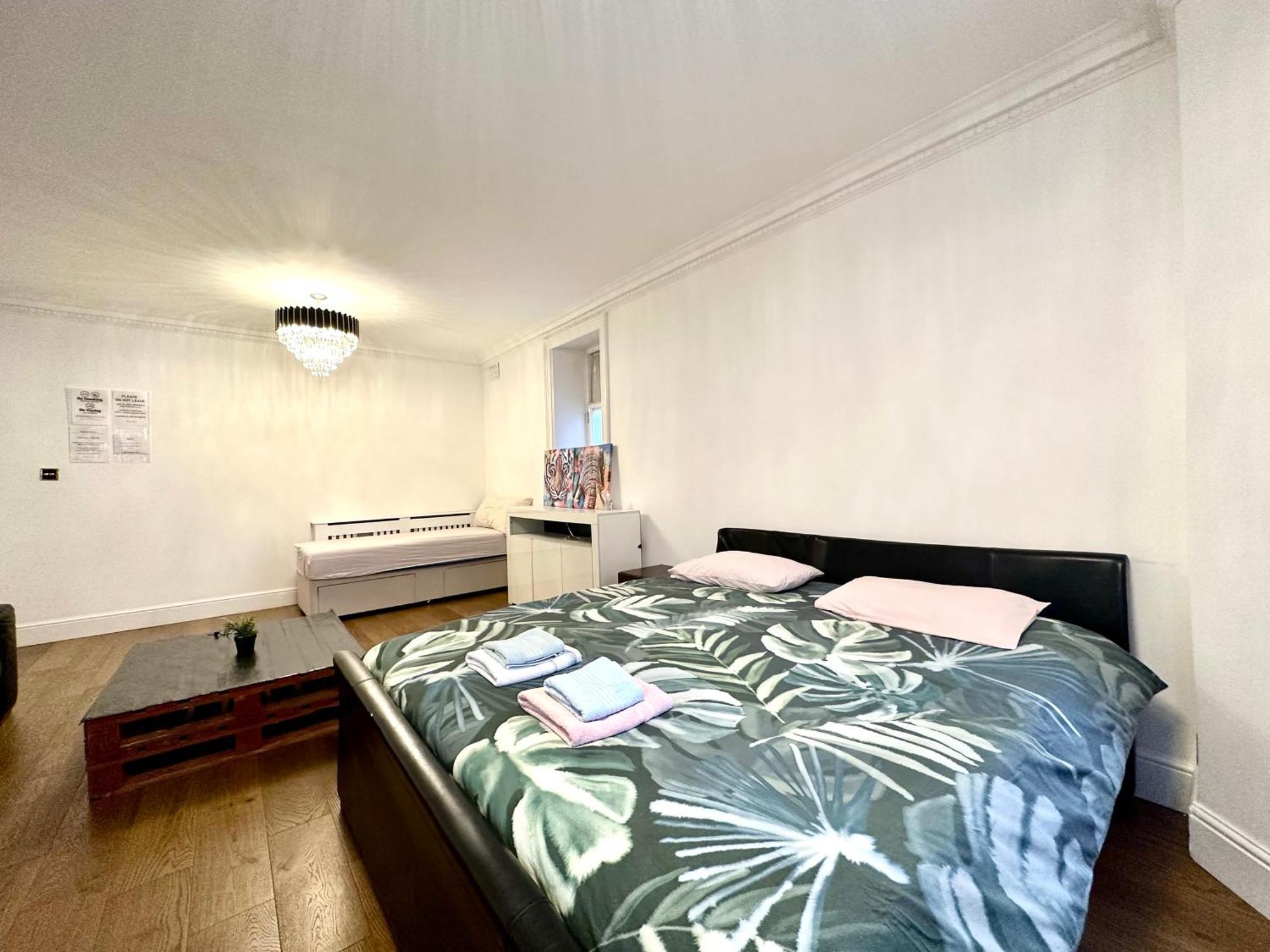 Greatest Double In Marylebone-paddington #room Name Is Miami# *