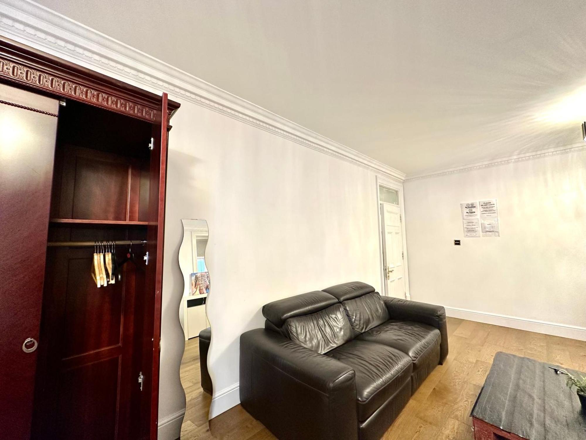 Greatest Double In Marylebone-paddington #room Name Is Miami#