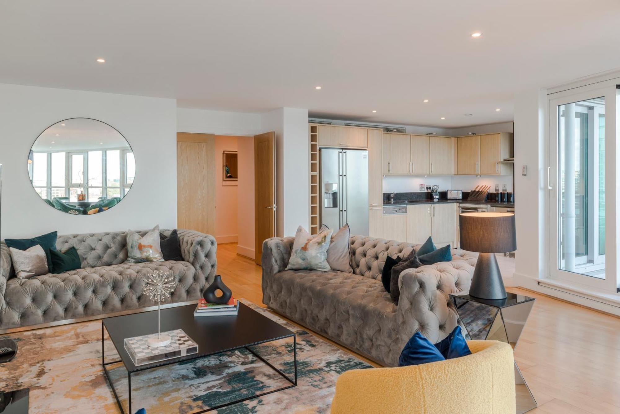 Thames View In Town! Large Luxxe Nomad Design Family Apartamento *