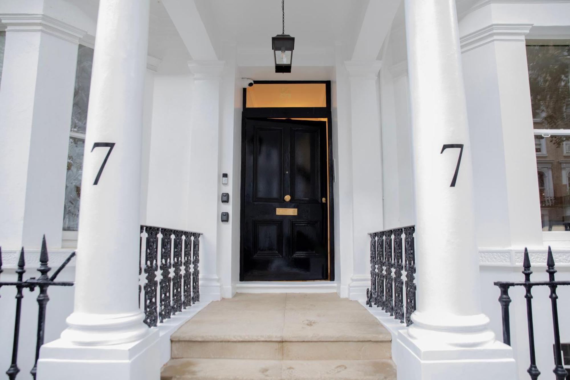 Aparthotel Gulaid House Knightsbridge By Bob W London