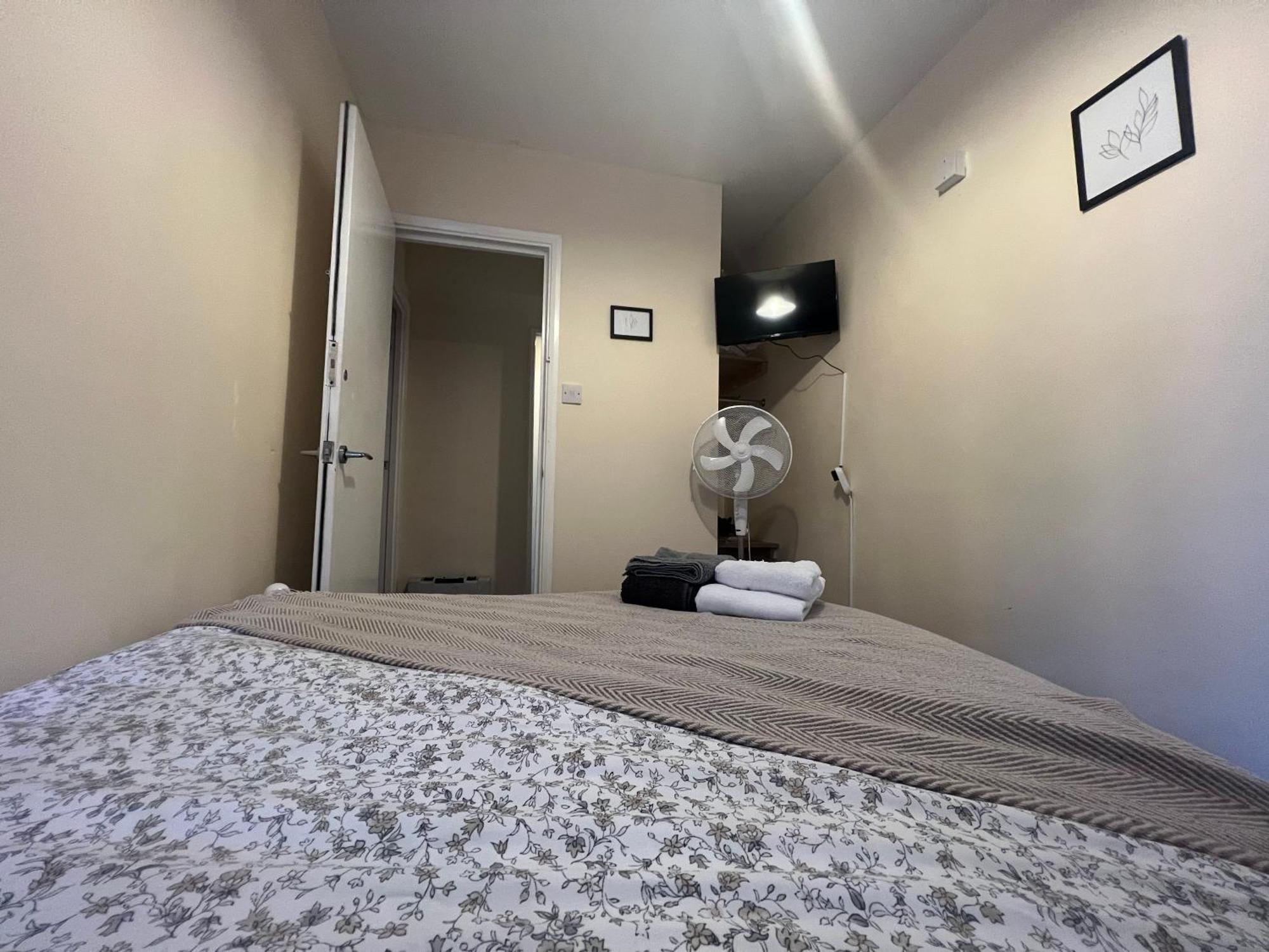 Marble Arch, Oxford Street, Edgware Road Apartment *