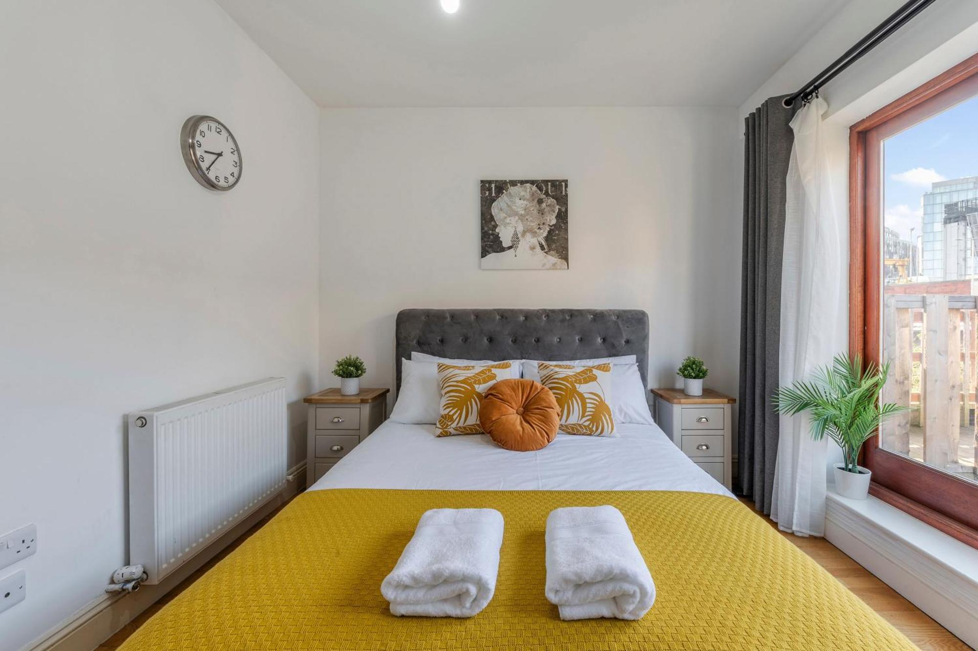 Apartment Waterloo With Large Private Terrace - View Of The Eye - 1 Bedroom 1 Bath London