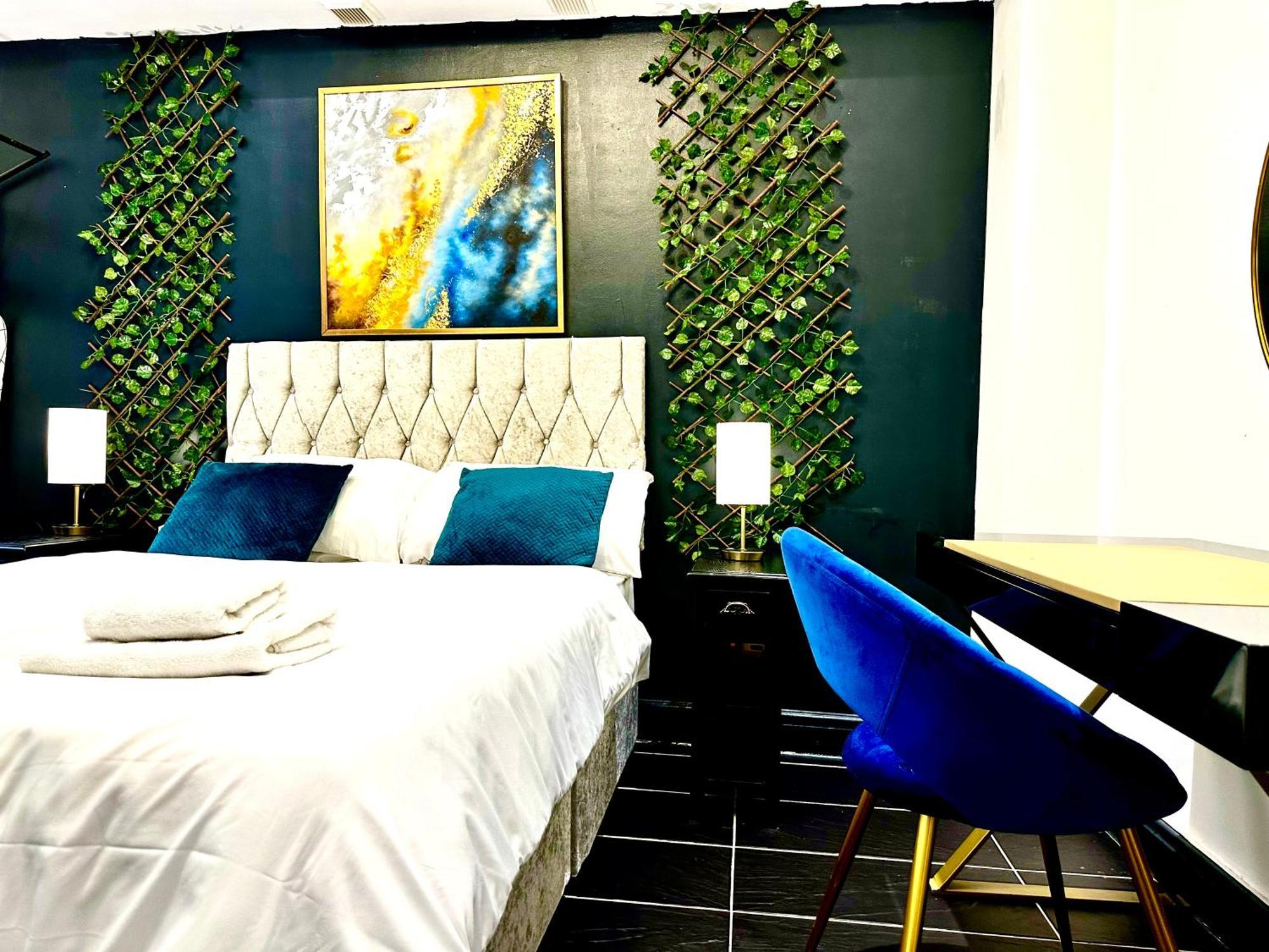 Duke And Duchess And - Private In Hot Tub Apartahotel Londres