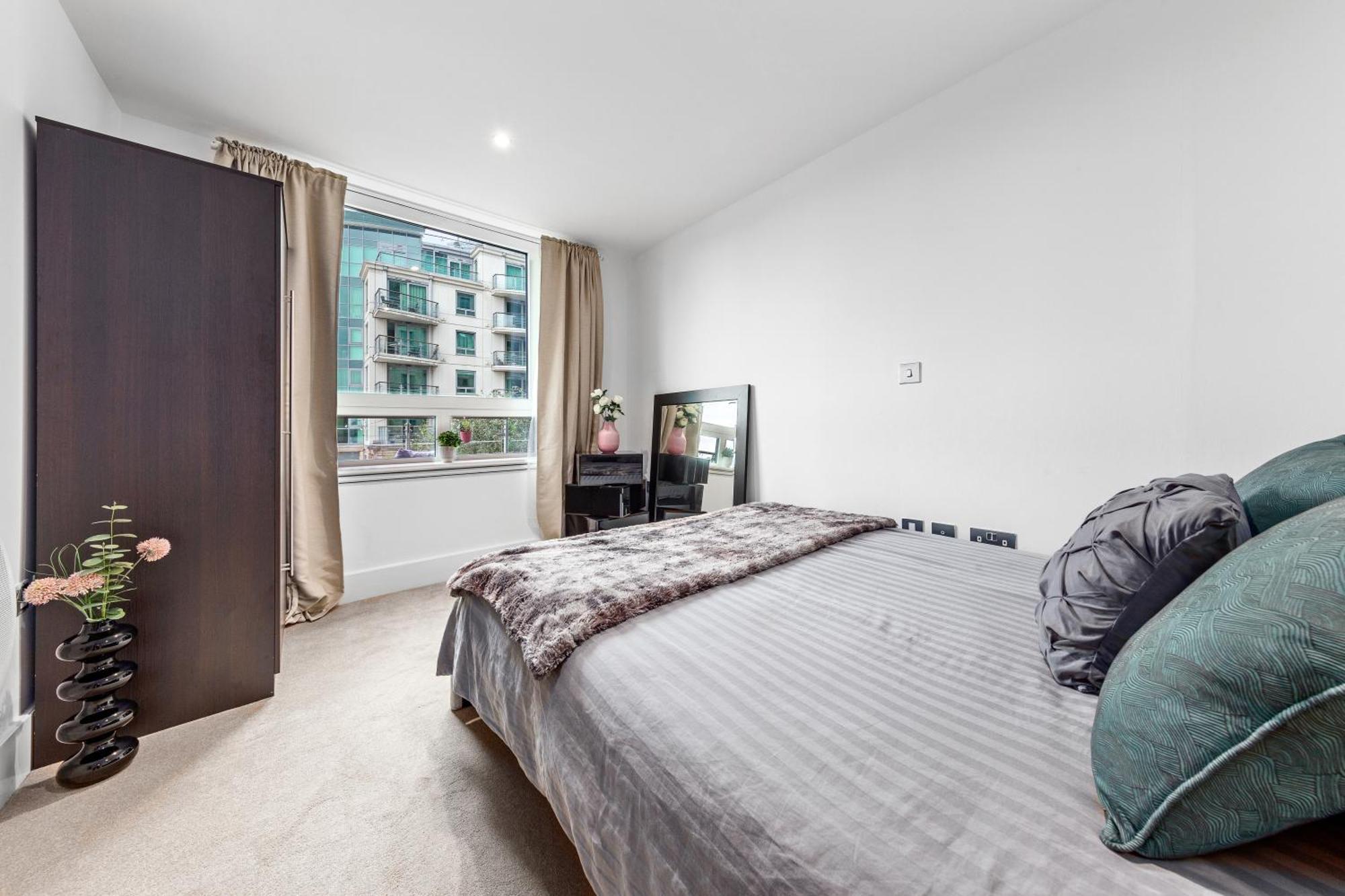 2 Bedroom Us Embassy Eye And Riverside View Panoramic Balcony *