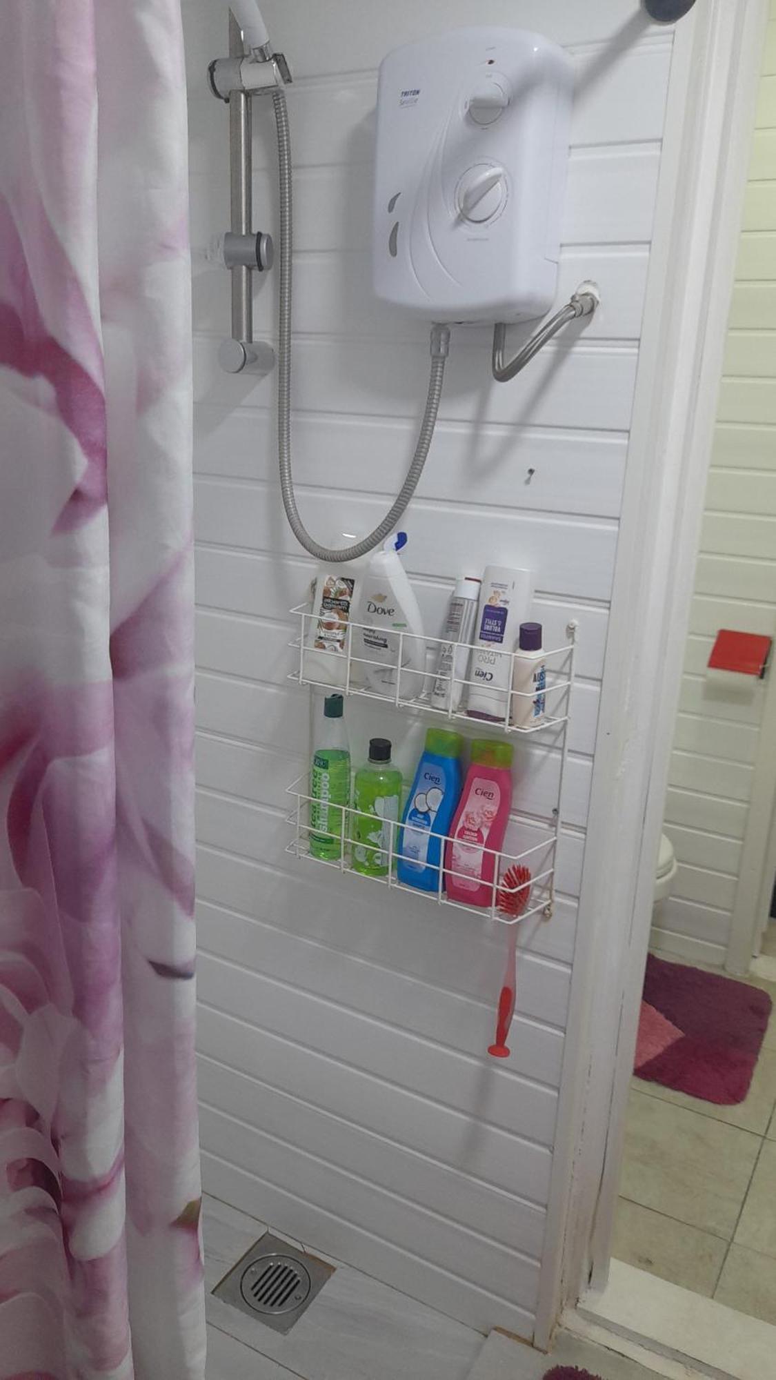 Private Extension With Bathroom And Kitchen Appartement *