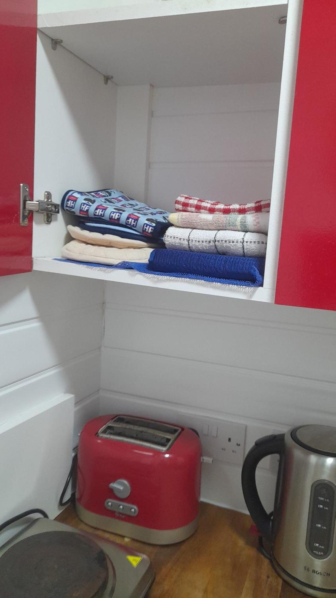 Private Extension With Bathroom And Kitchen Appartement Londres