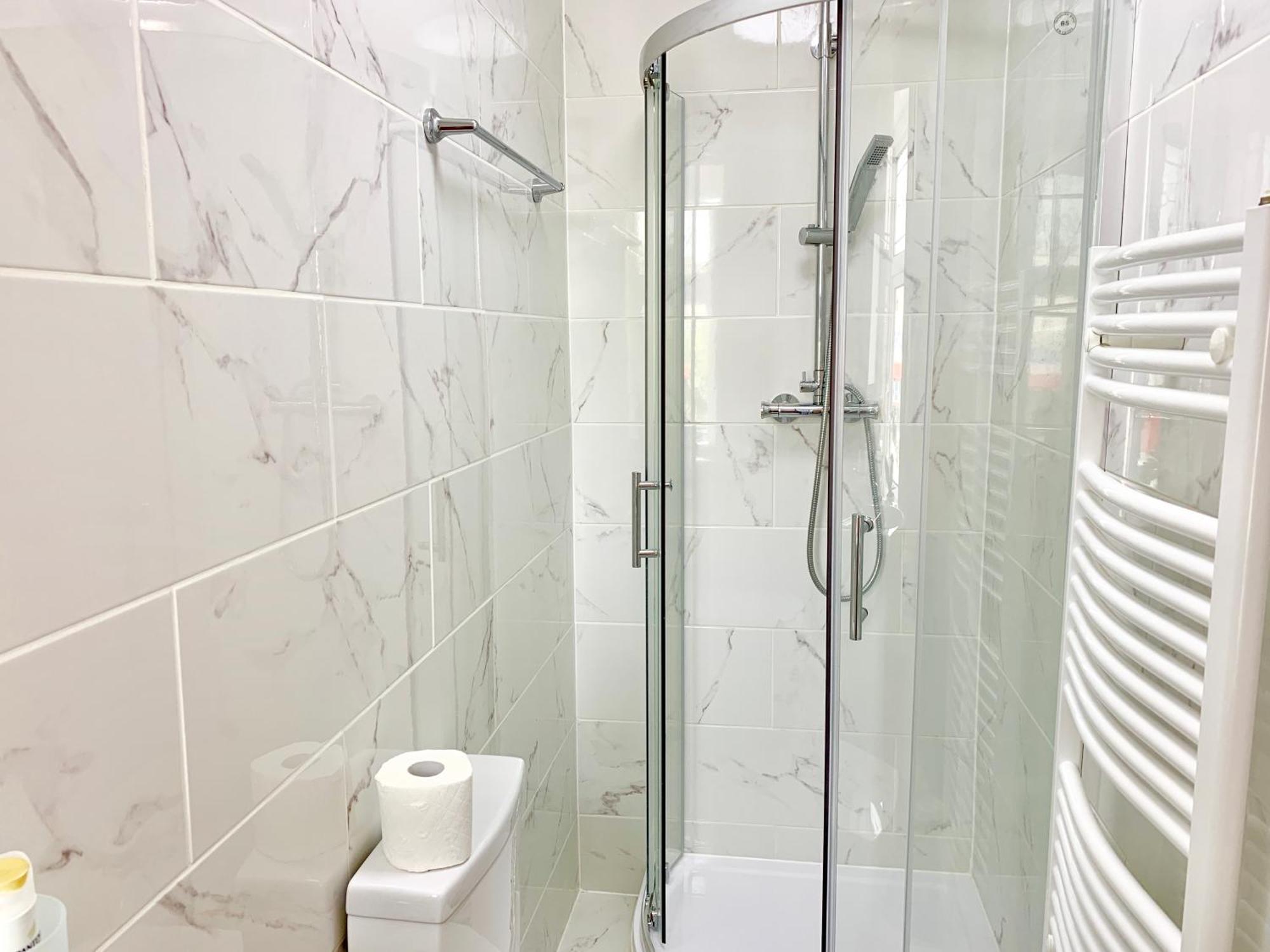 Apartments, Private Bathroom, Kitchenette, Parking, Np6 Apartamento *