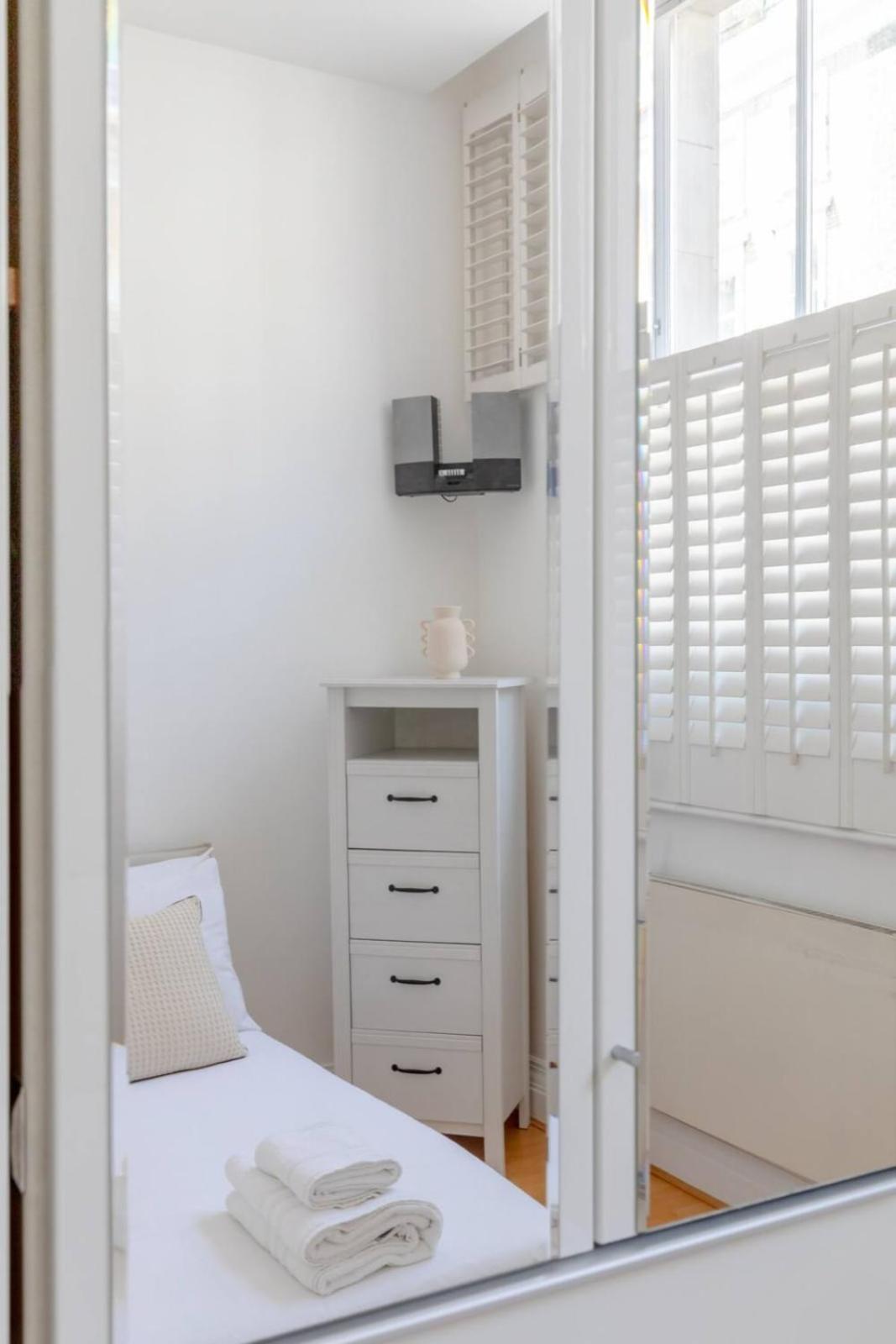 Chic 2bd Flat - 5 Minutes From Marylebone London