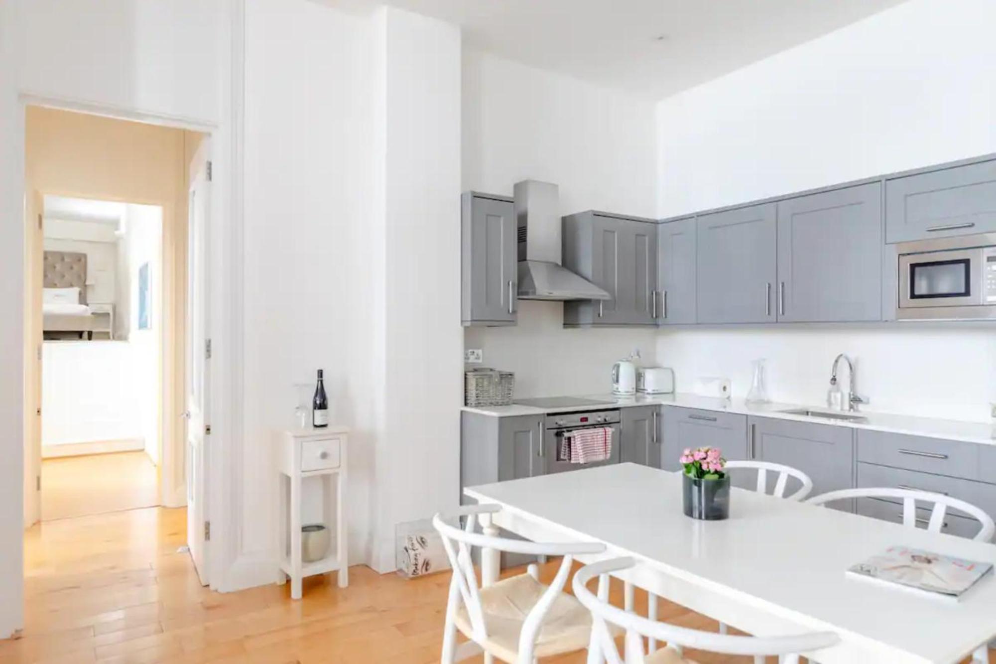 Chic 2bd Flat - 5 Minutes From Marylebone Apartment