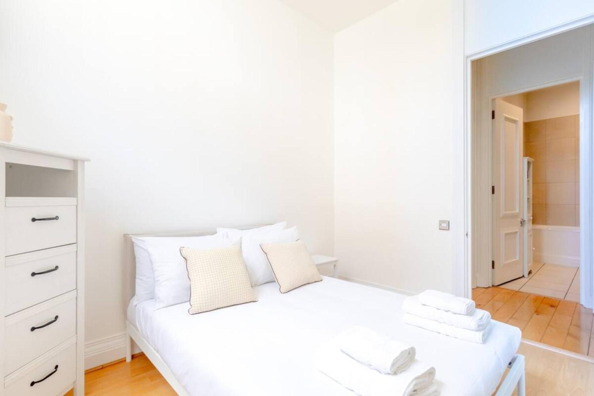 Chic 2bd Flat - 5 Minutes From Marylebone