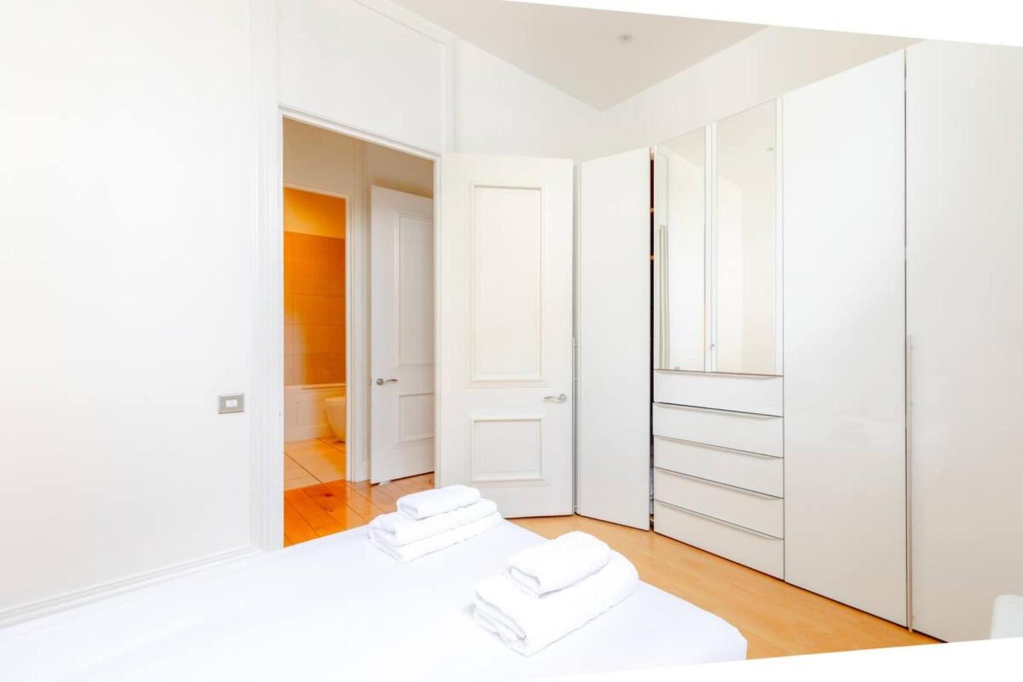 Chic 2bd Flat - 5 Minutes From Marylebone *