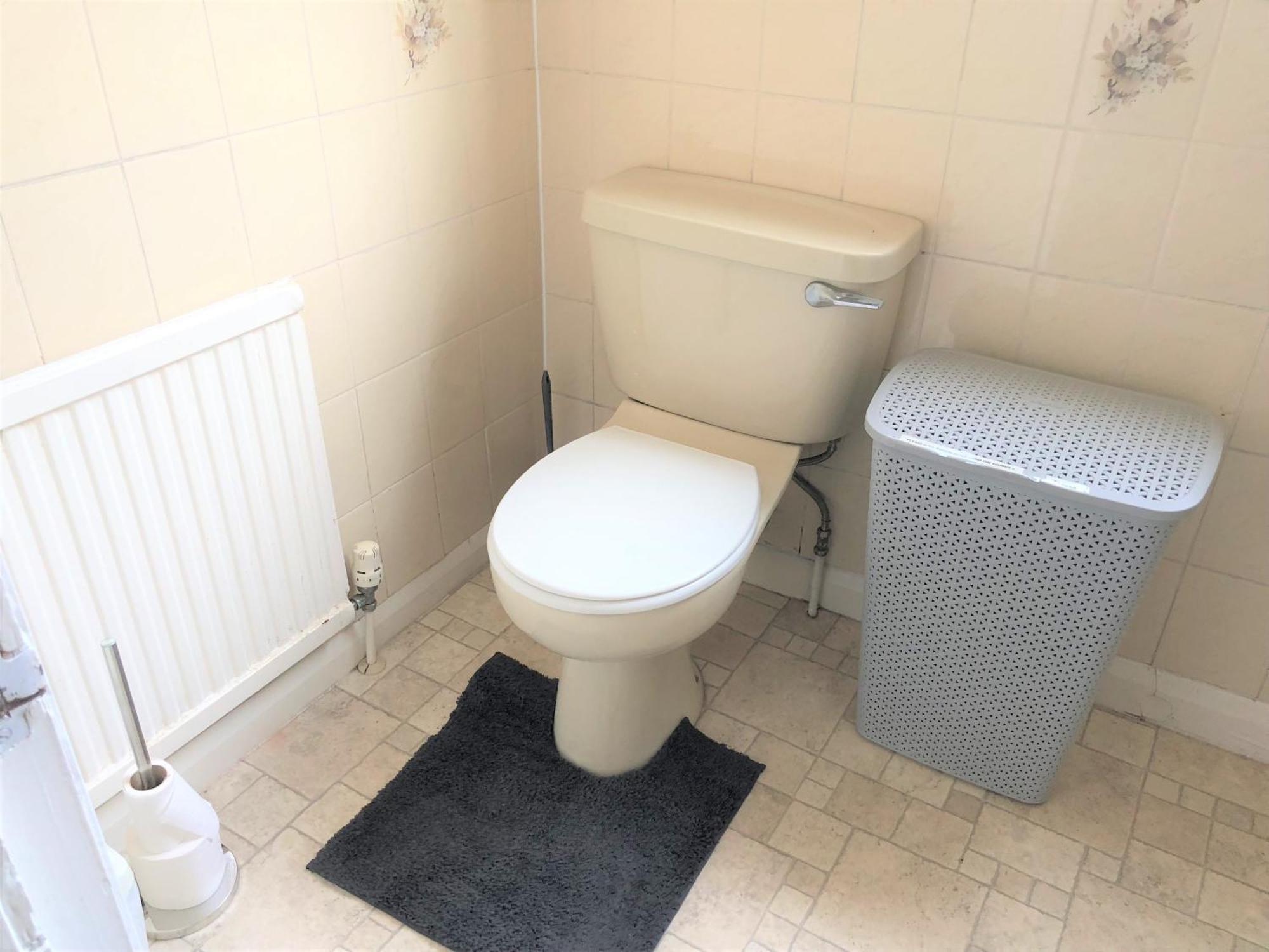 Spacious West 2 Bedroom