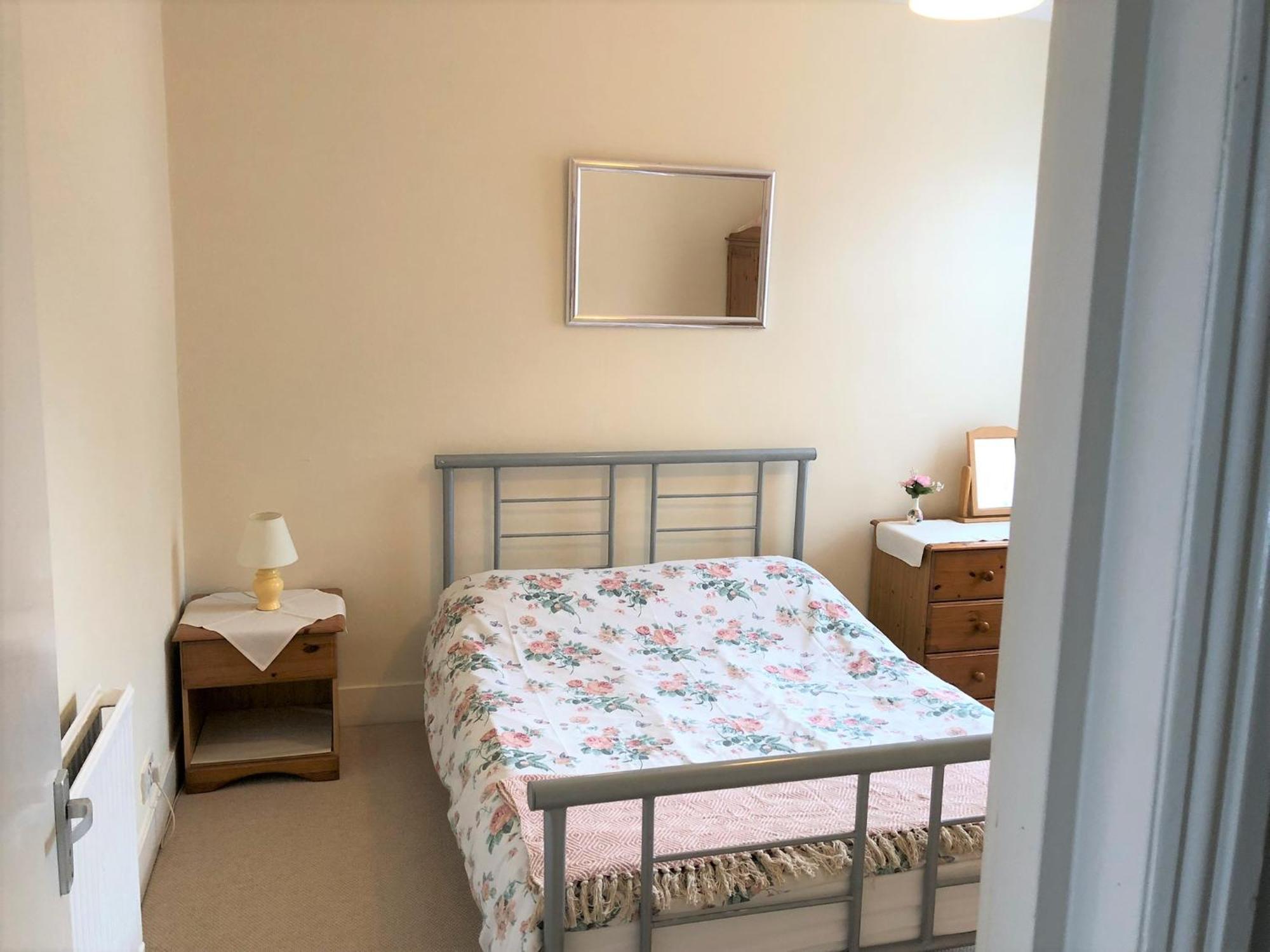 Spacious West 2 Bedroom *