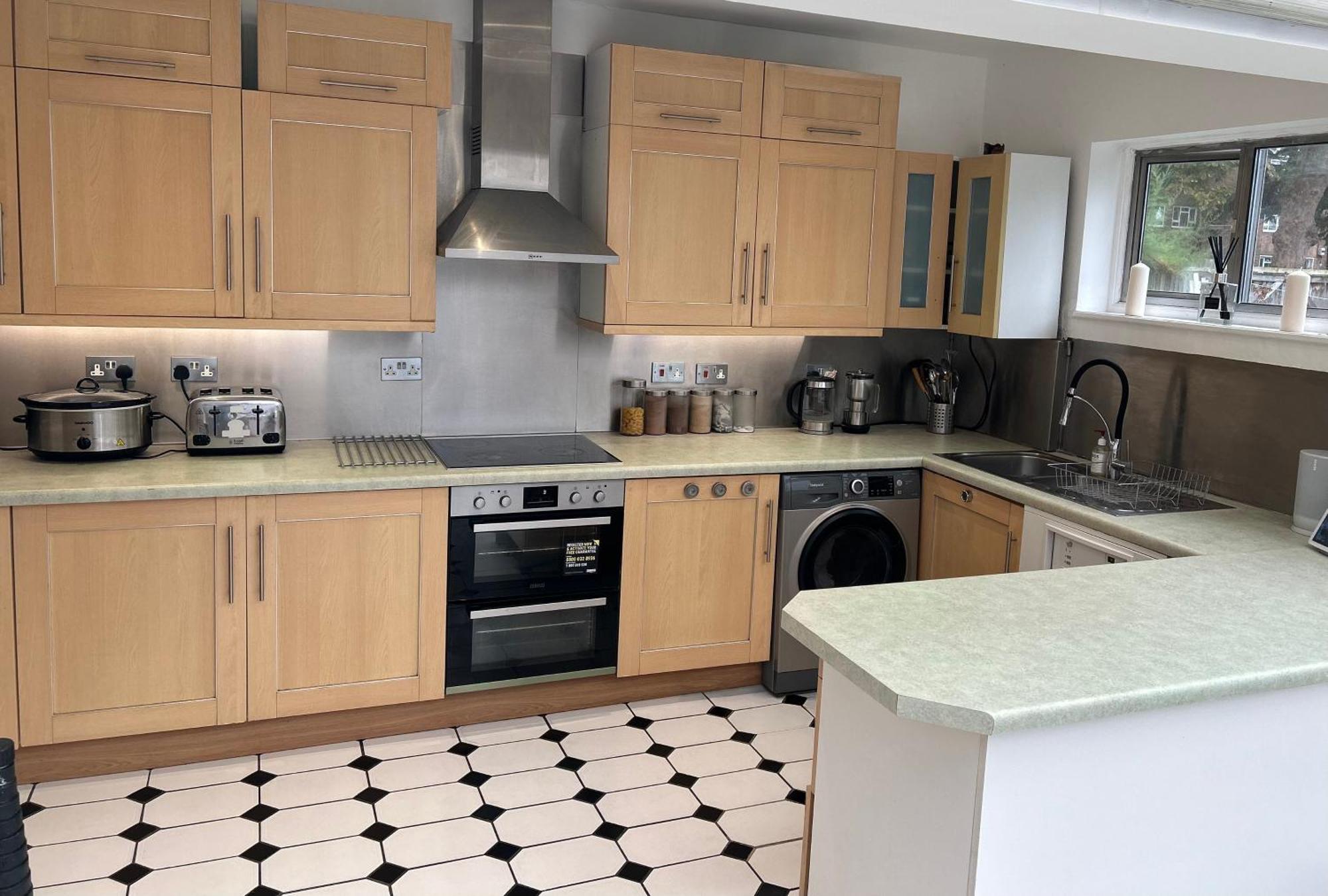Сasa de vacaciones Great 5-bedroom House In Thornton Road Sleeps 14+ Londres