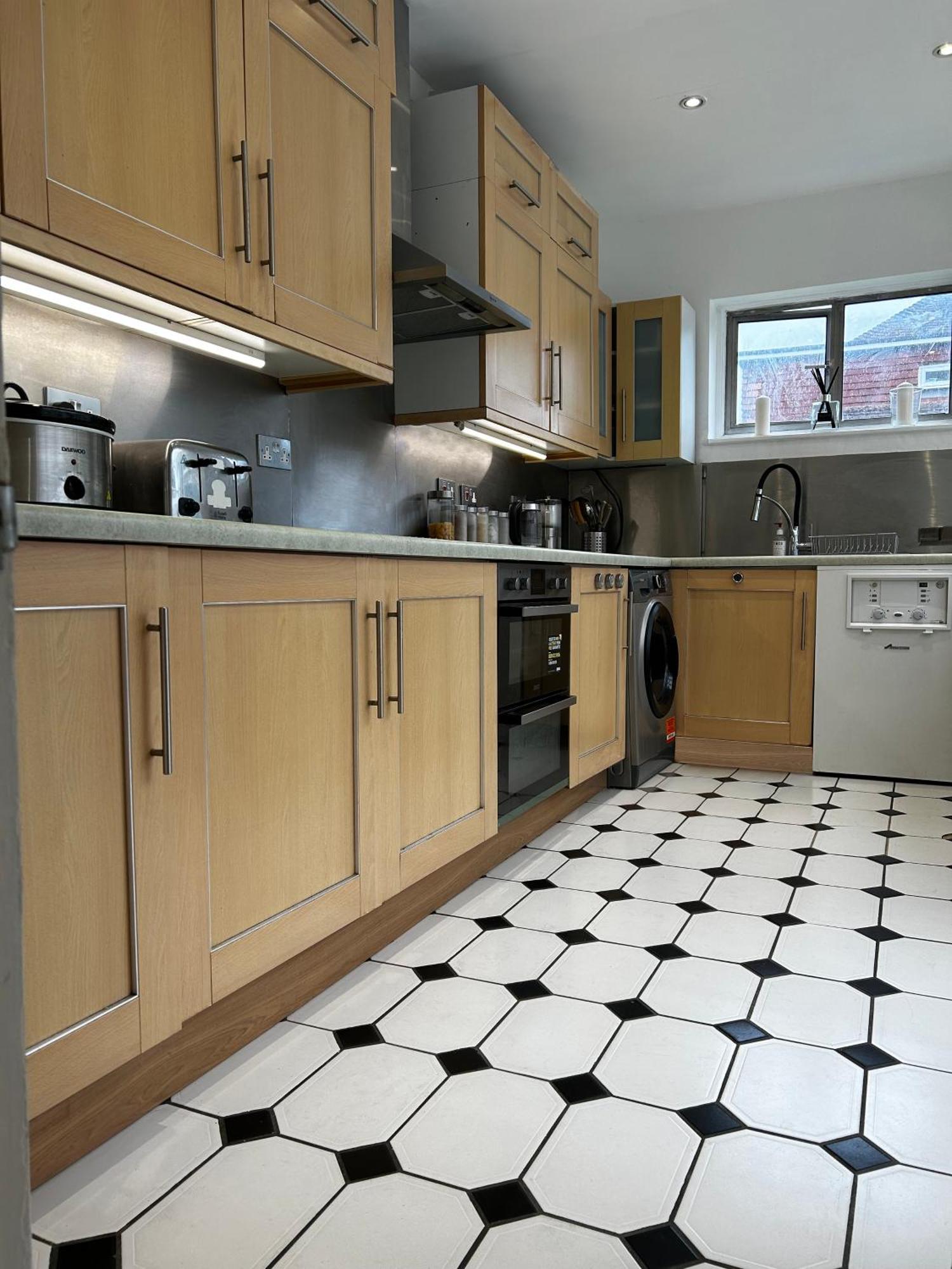 Great 5-bedroom House In Thornton Road Sleeps 14+ * Londres