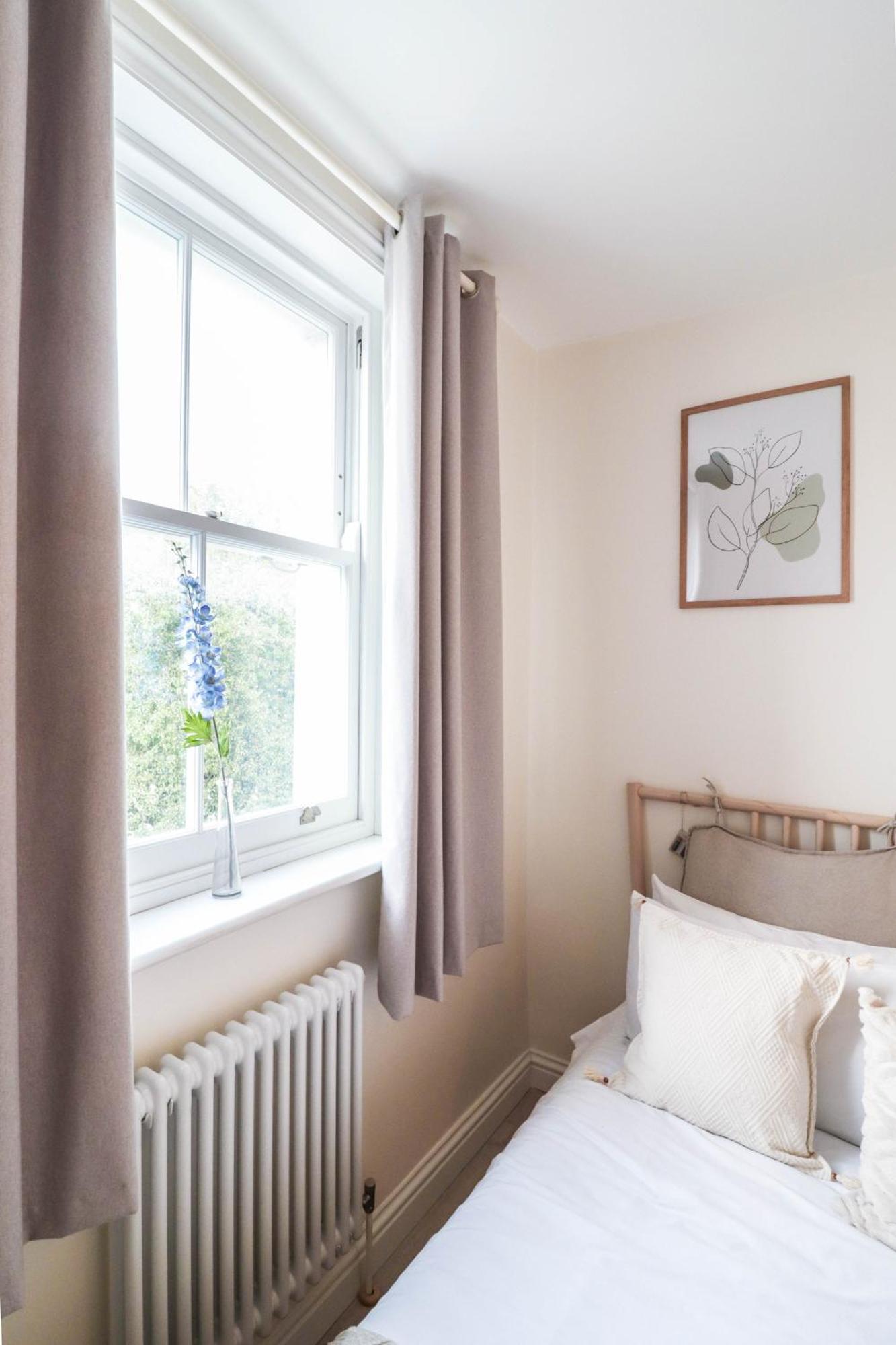 Beautiful 2-Bedroom Flat Just Steps From Oval Station Londres