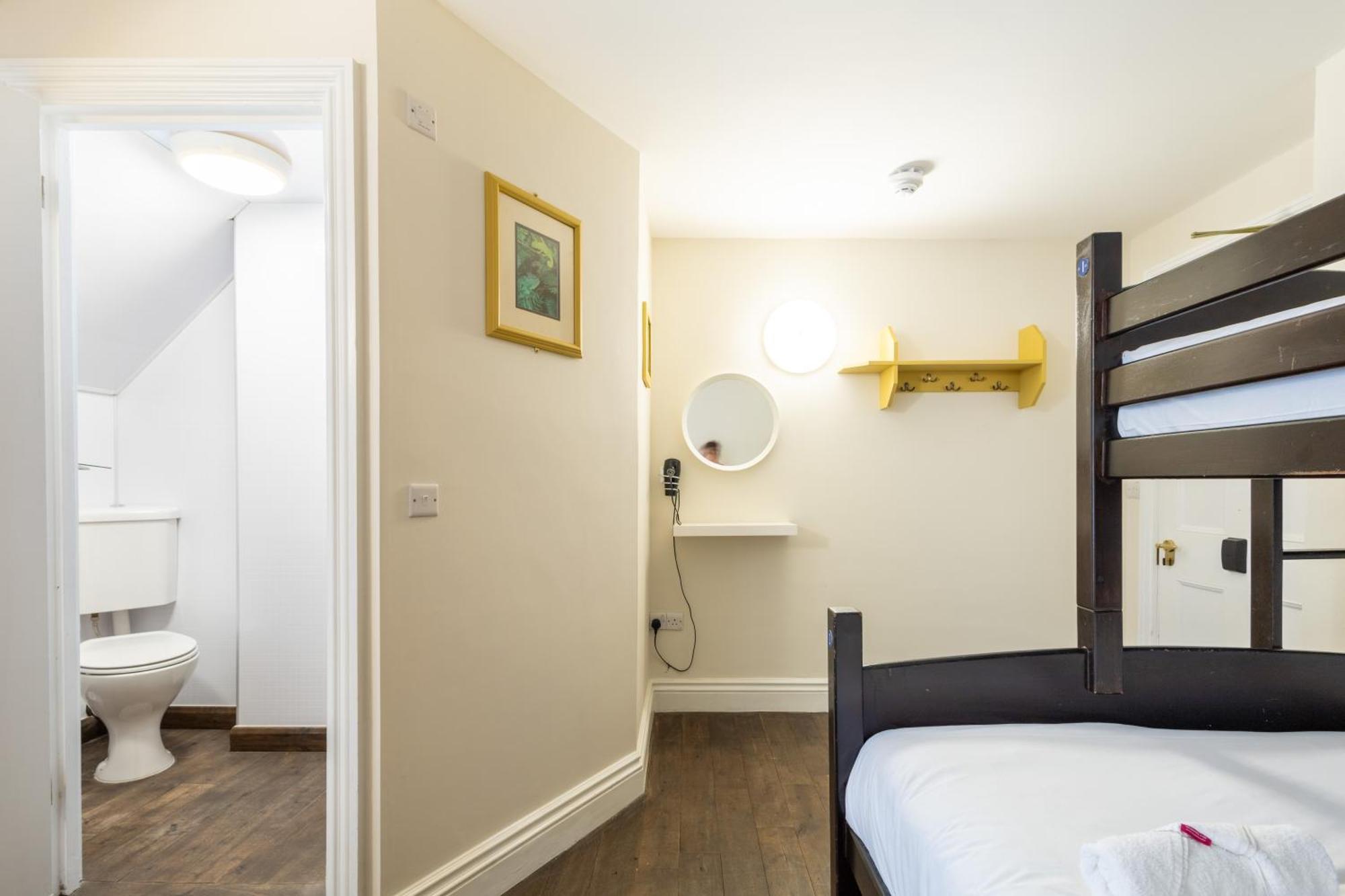 Palmers Alojamiento: Swiss Hostal *
