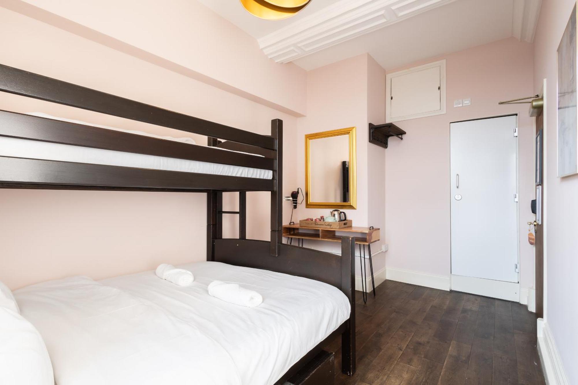 Palmers Alojamiento: Swiss Hostal