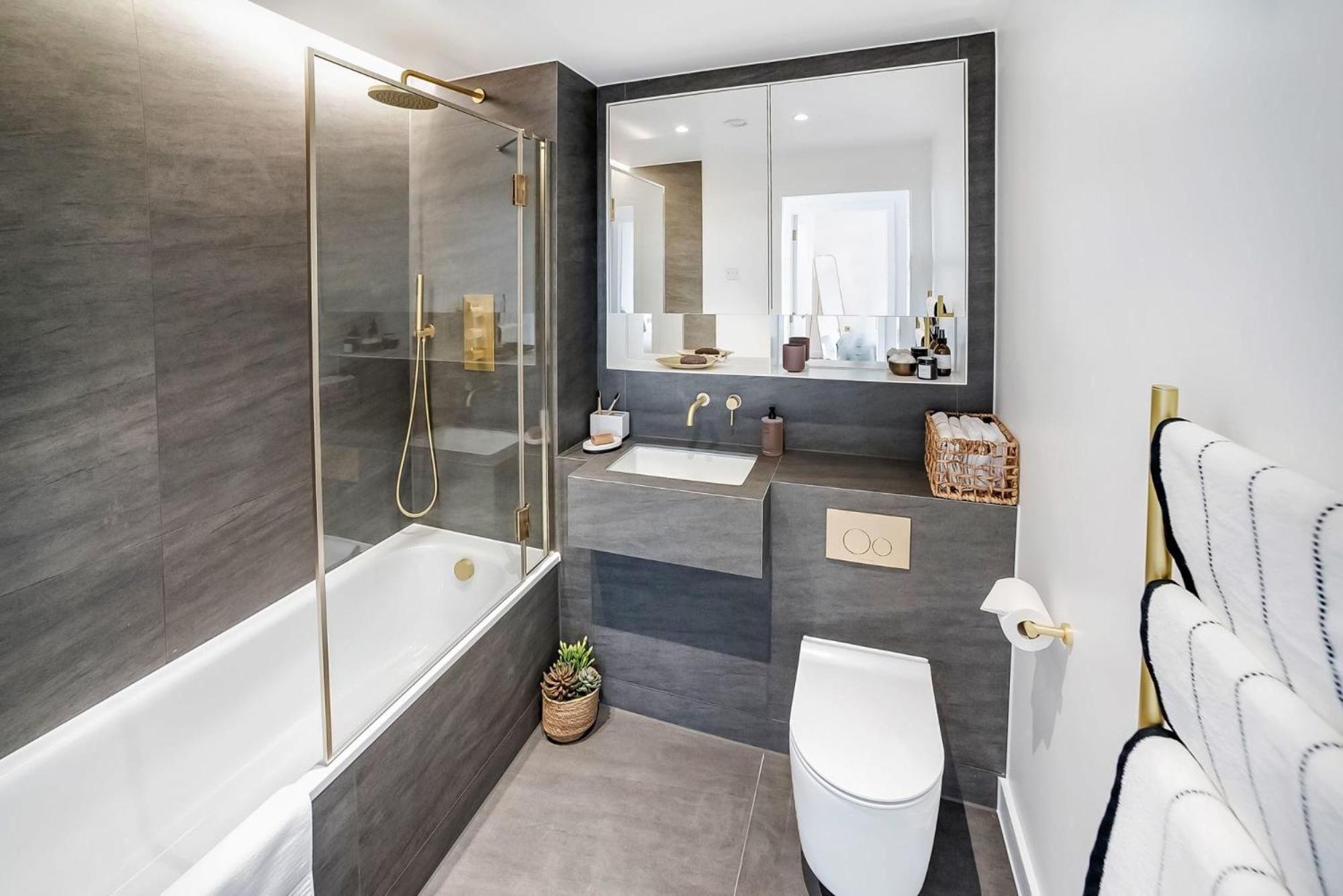 Apartment Modern At Enclave Located In Central