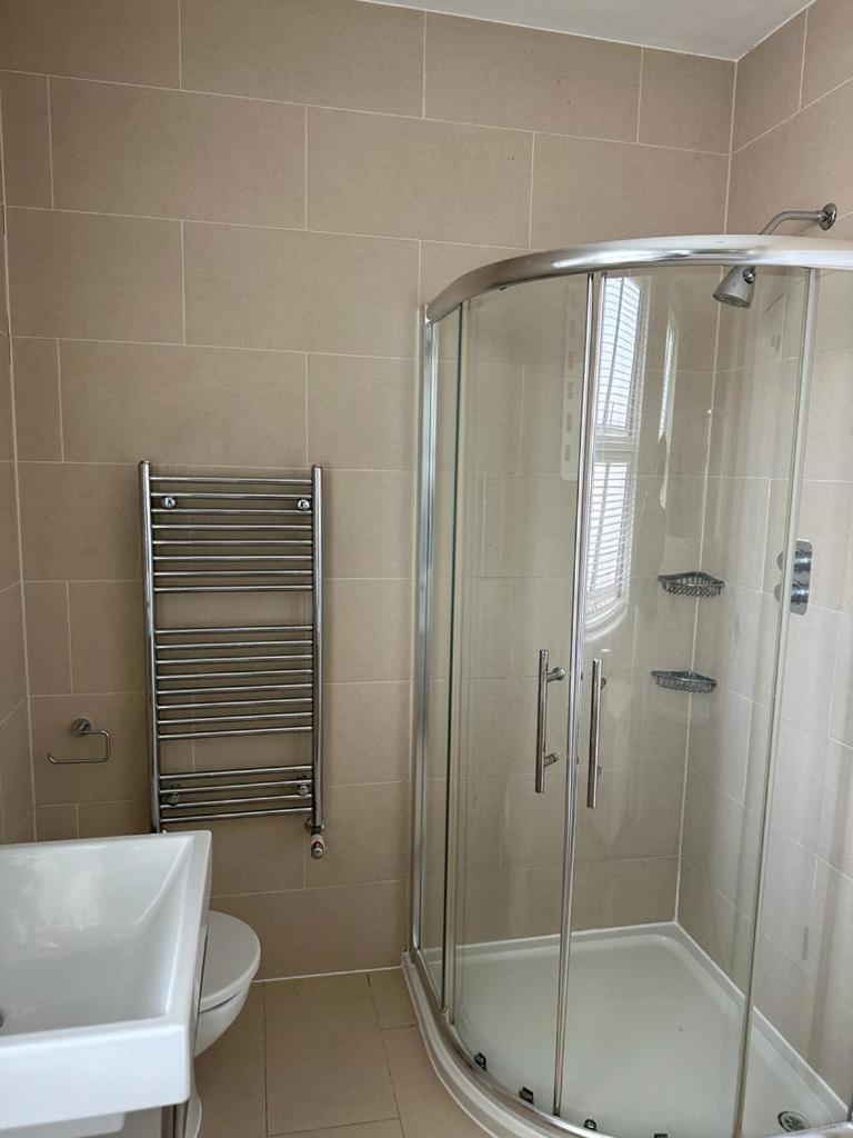 Spacious City Eye, Westminster, Big Ben, Vauxhall Station Apartamento *