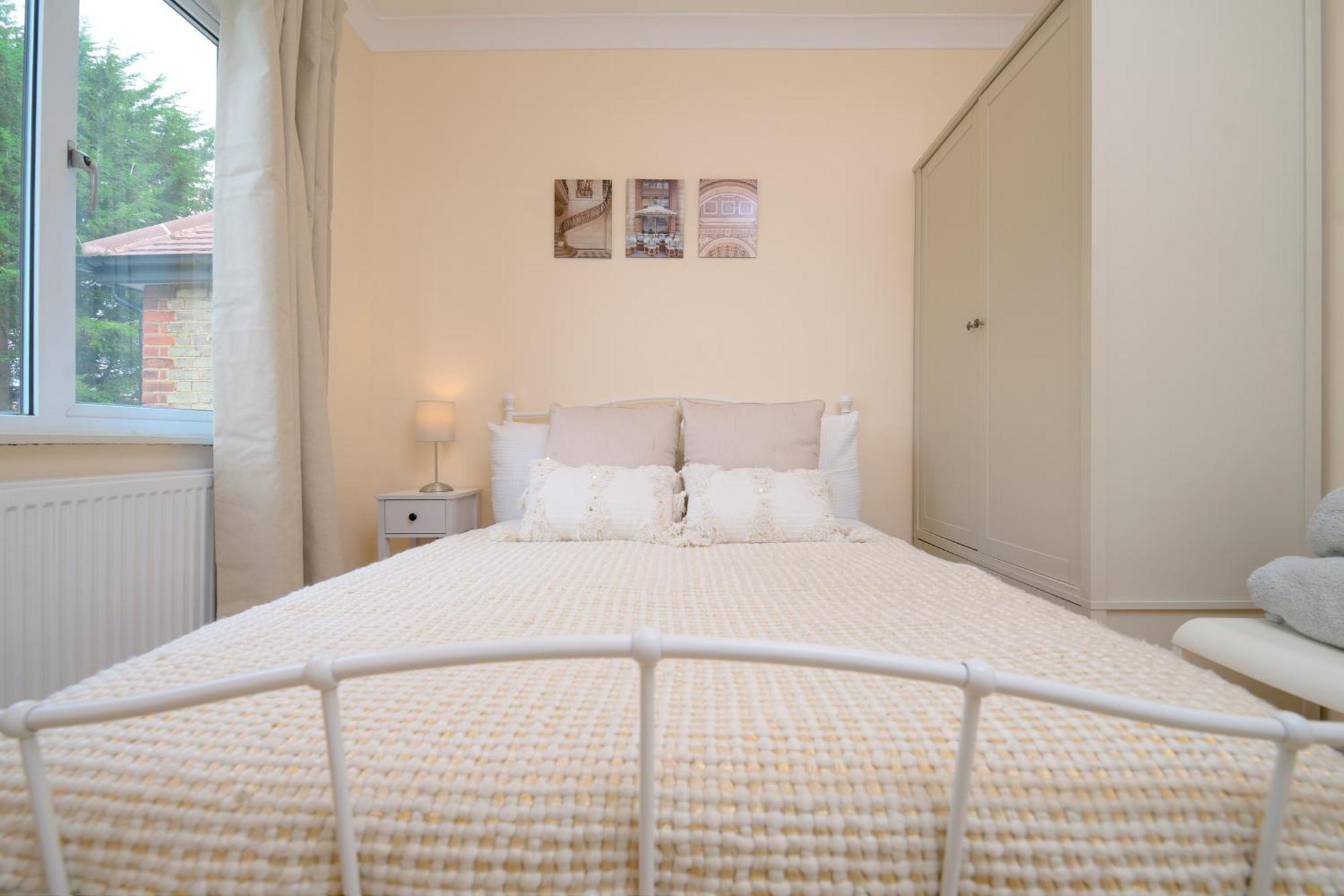 Stylish 4bed 2 Bath, Nw Large Casa de Férias *