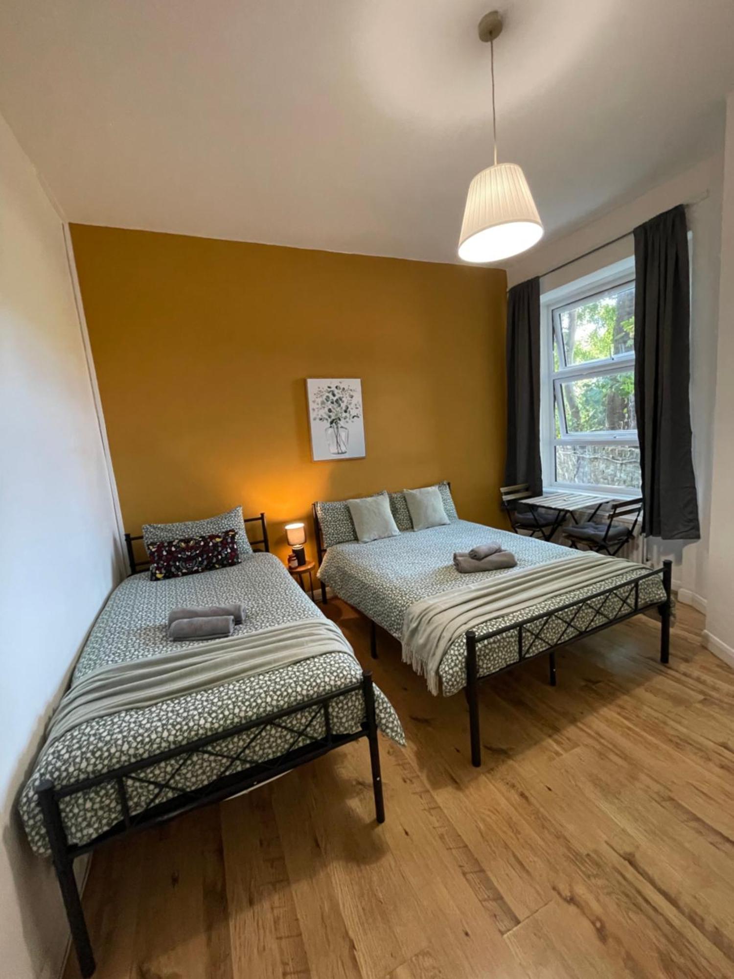 Contemporary Private Near Central Habitación en casa particular