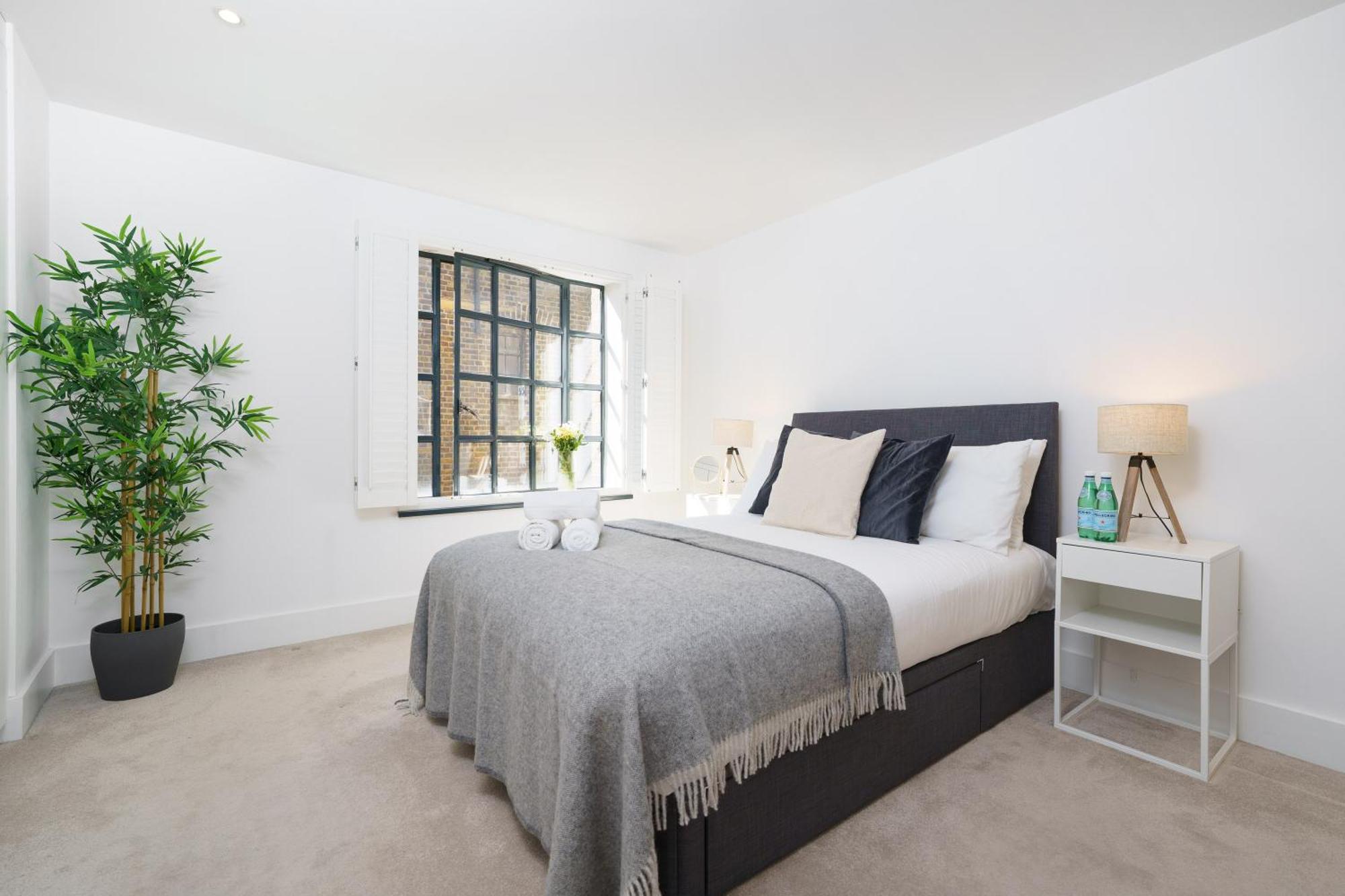 Trafalgar Sq 1 Bedr, 3 Beds Sleeps 6 London