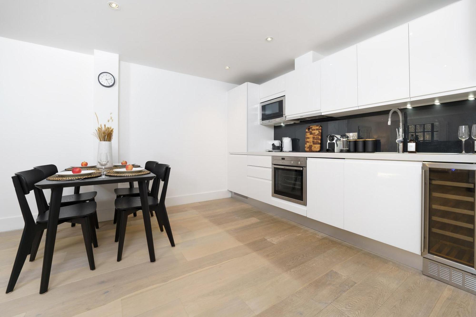 Apartment Trafalgar Sq 1 Bedr, 3 Beds Sleeps 6 London