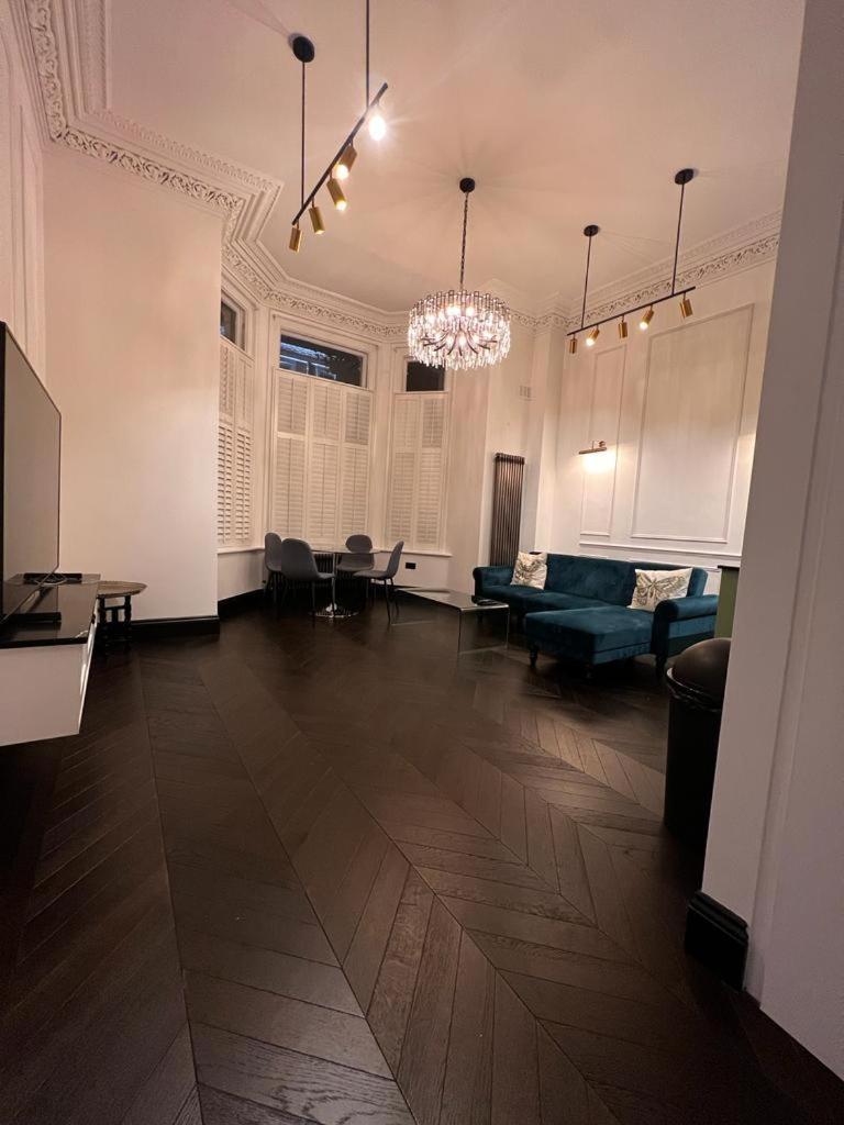 Earl's Court Luxe Apartamento Londres