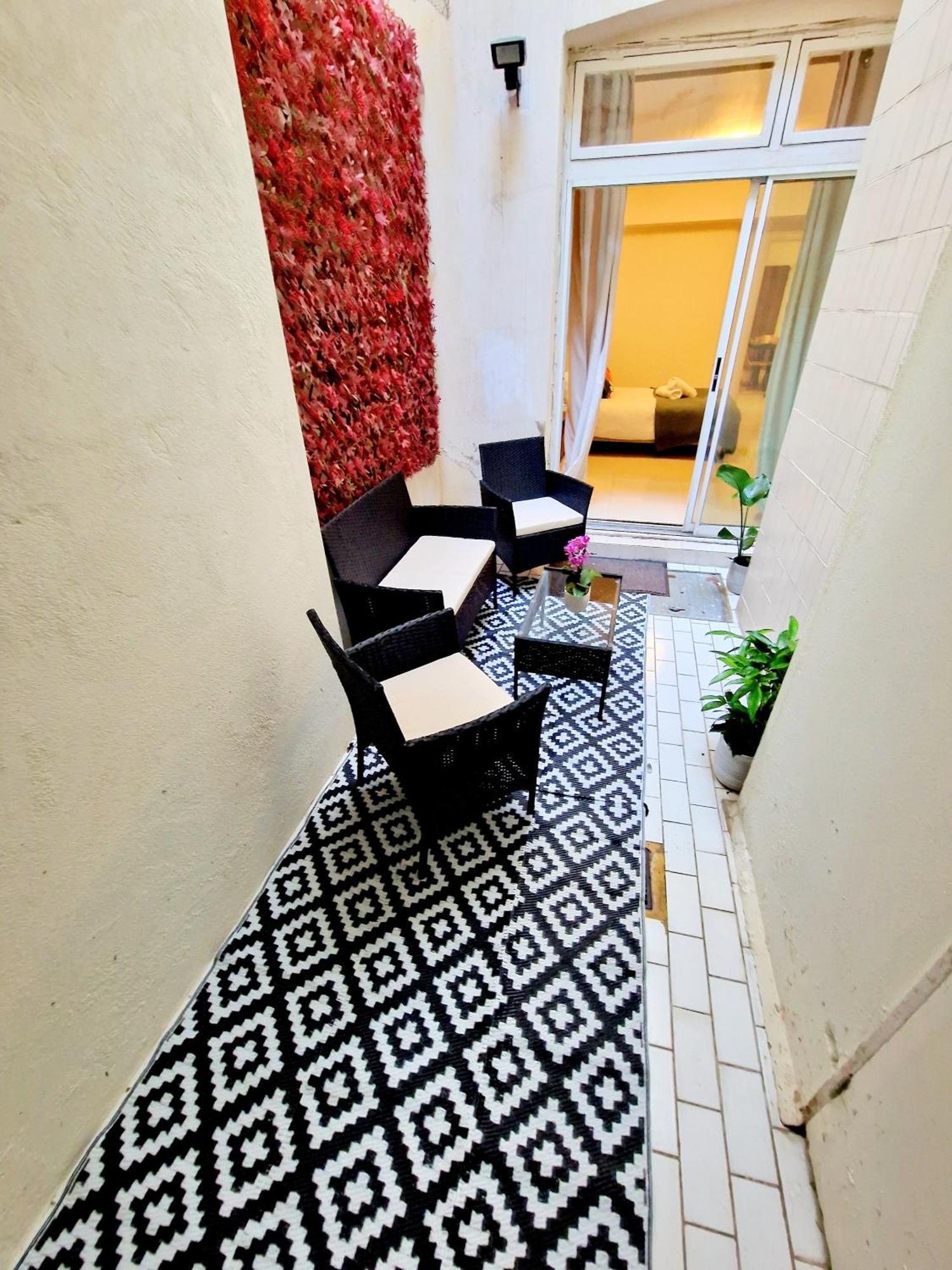 Modern Hyde Park With Private Entrance & Private Back Patio Near Bayswater & Paddington Stations Appartement
