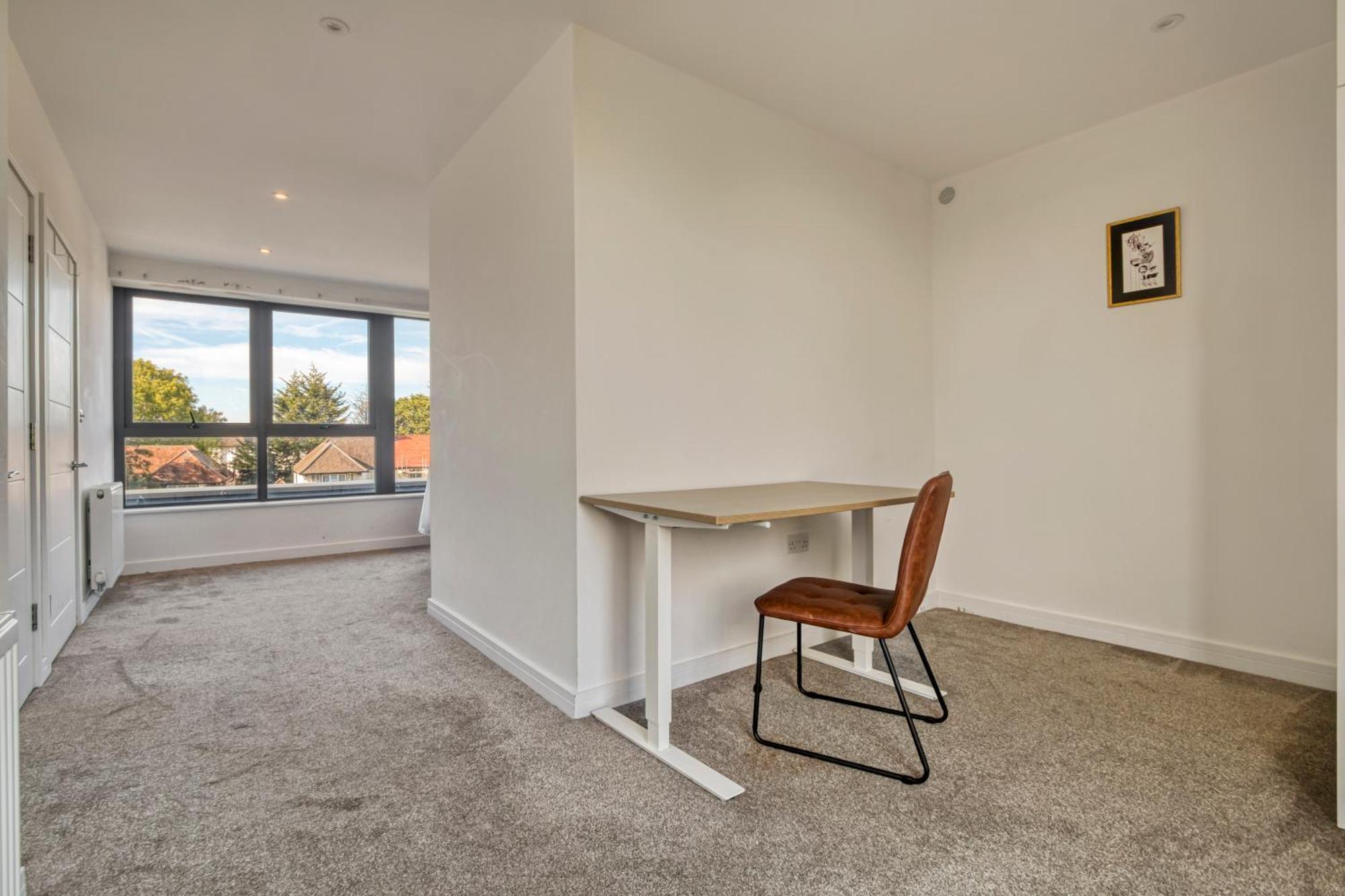 Modern Penthouse In Wembley Appartement Londen