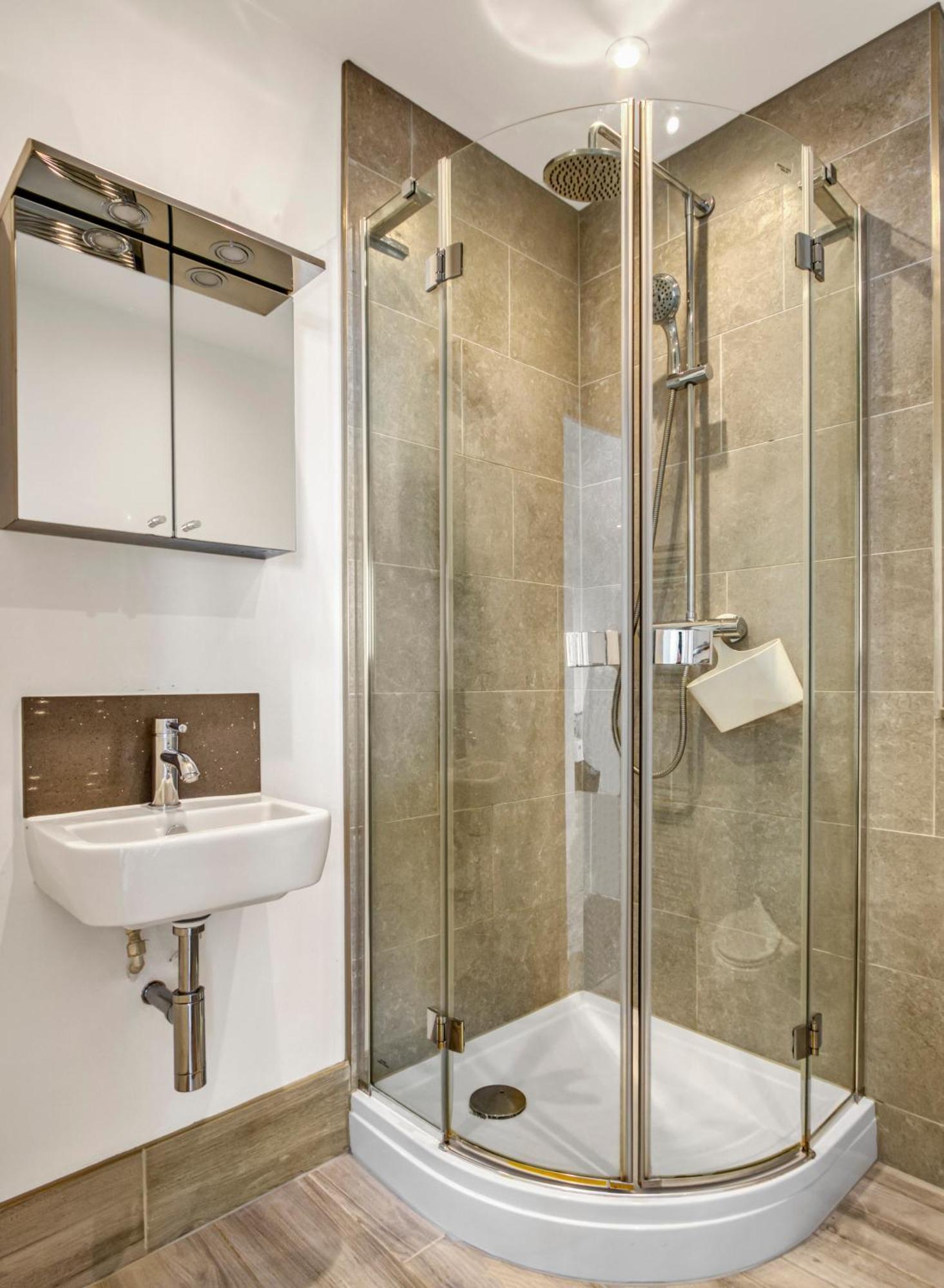 Modern Penthouse In Wembley * Londen