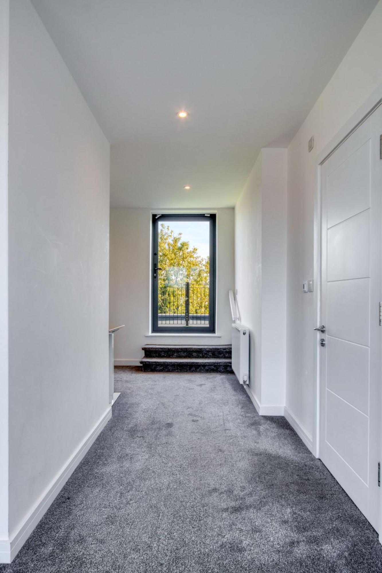 Modern Penthouse In Wembley Londen
