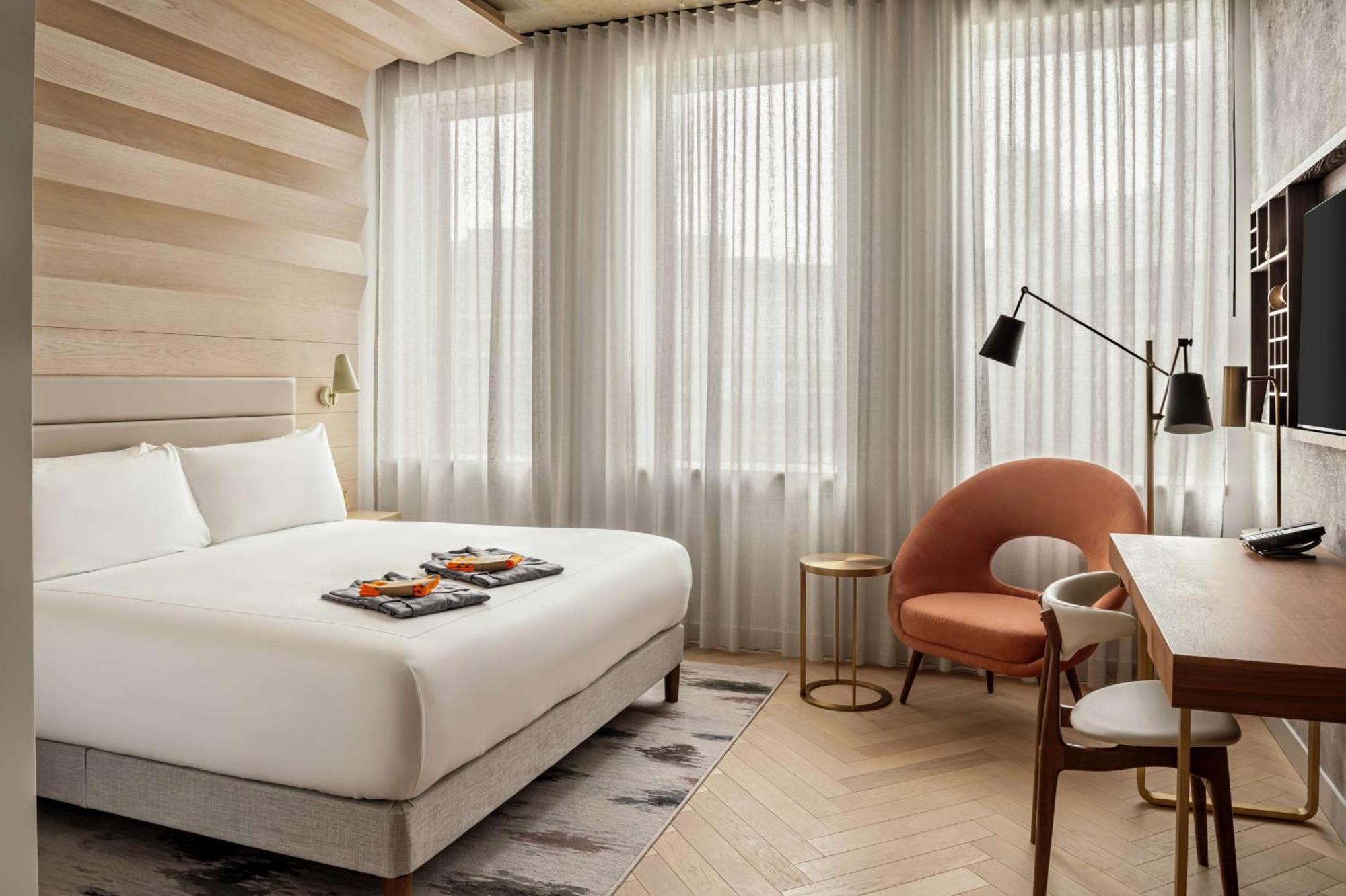 Canopy By Hilton 4*