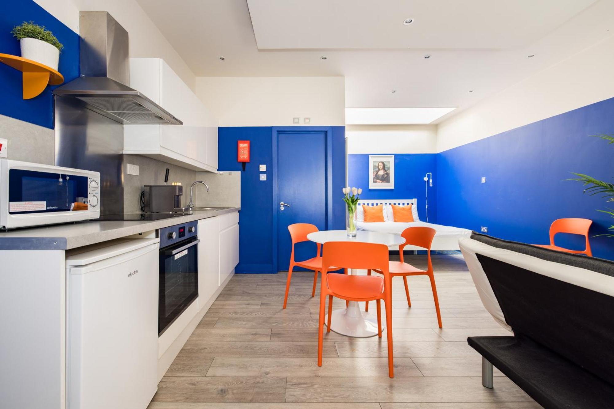 Charming Euston Apartment