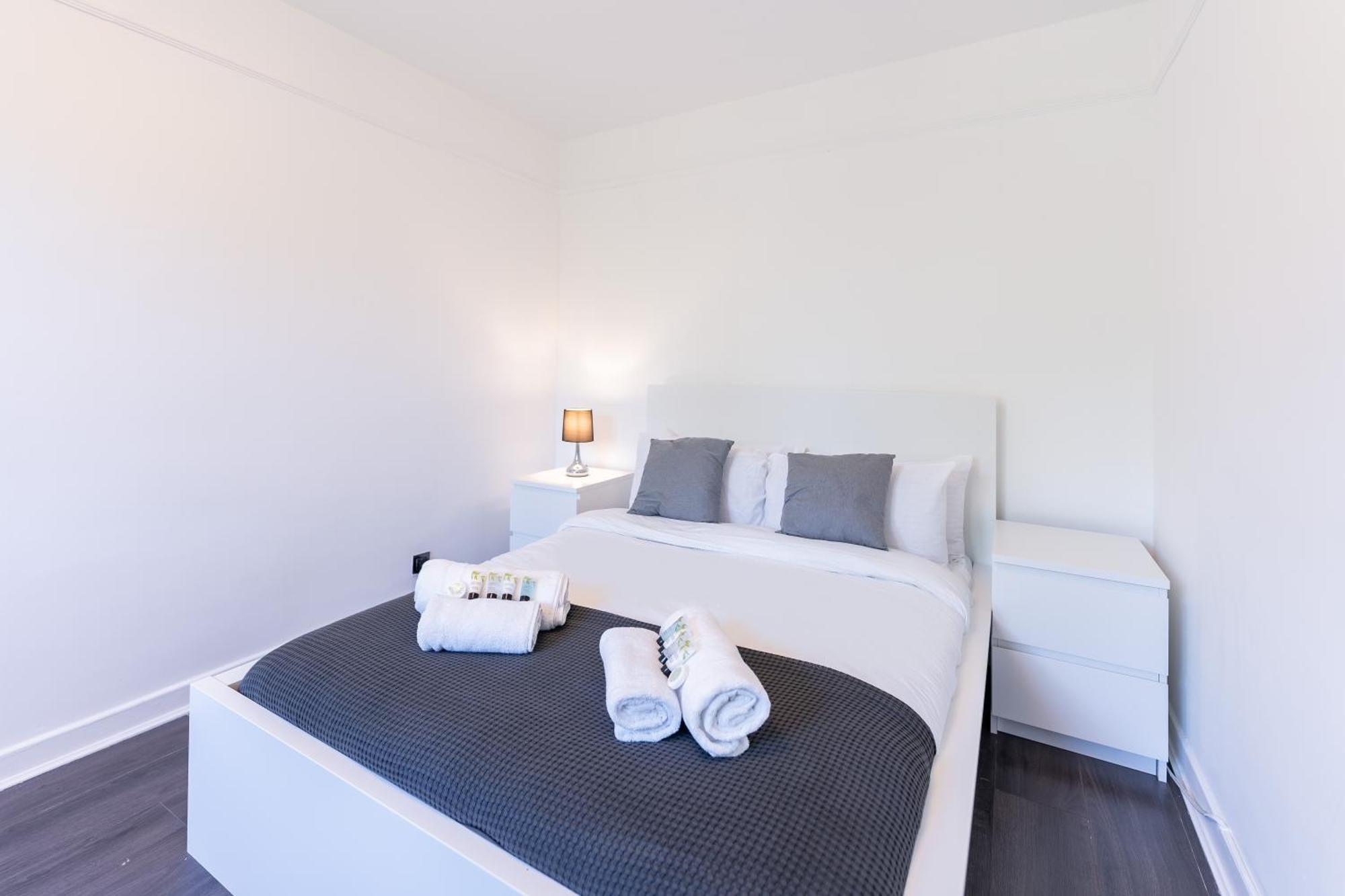 Appartement Luxury 3 Bedroom Flat With Balcony In Westbourne Park Londres
