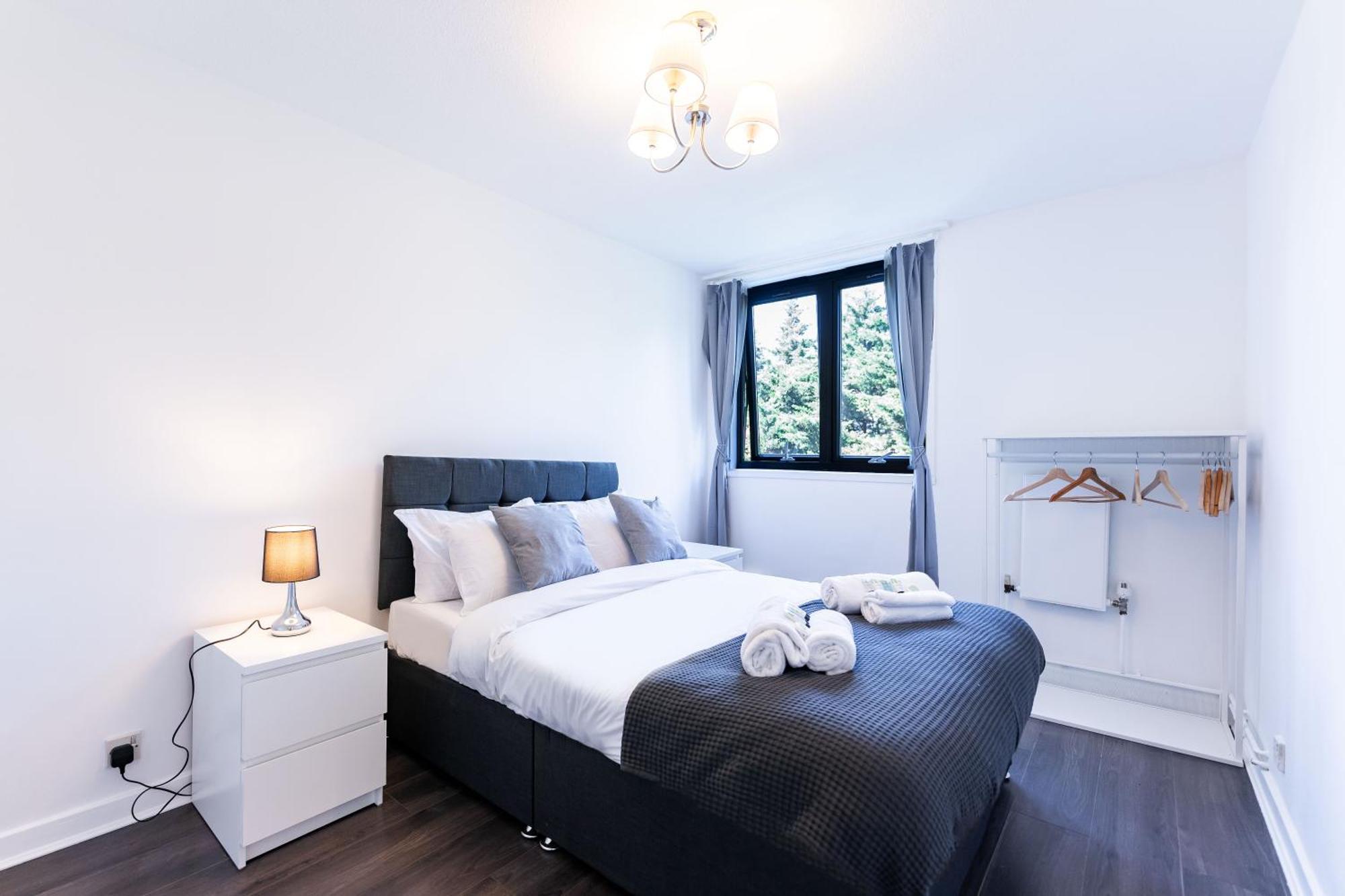 Luxury 3 Bedroom Flat With Balcony In Westbourne Park Appartement Londres