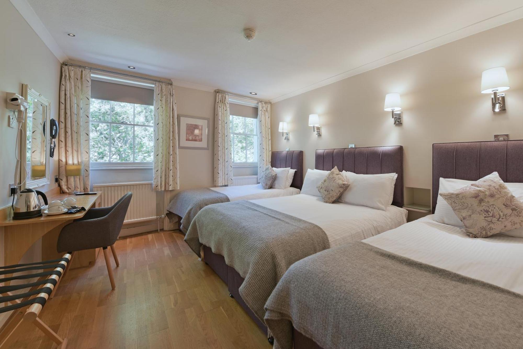 Hotel Harlingford
