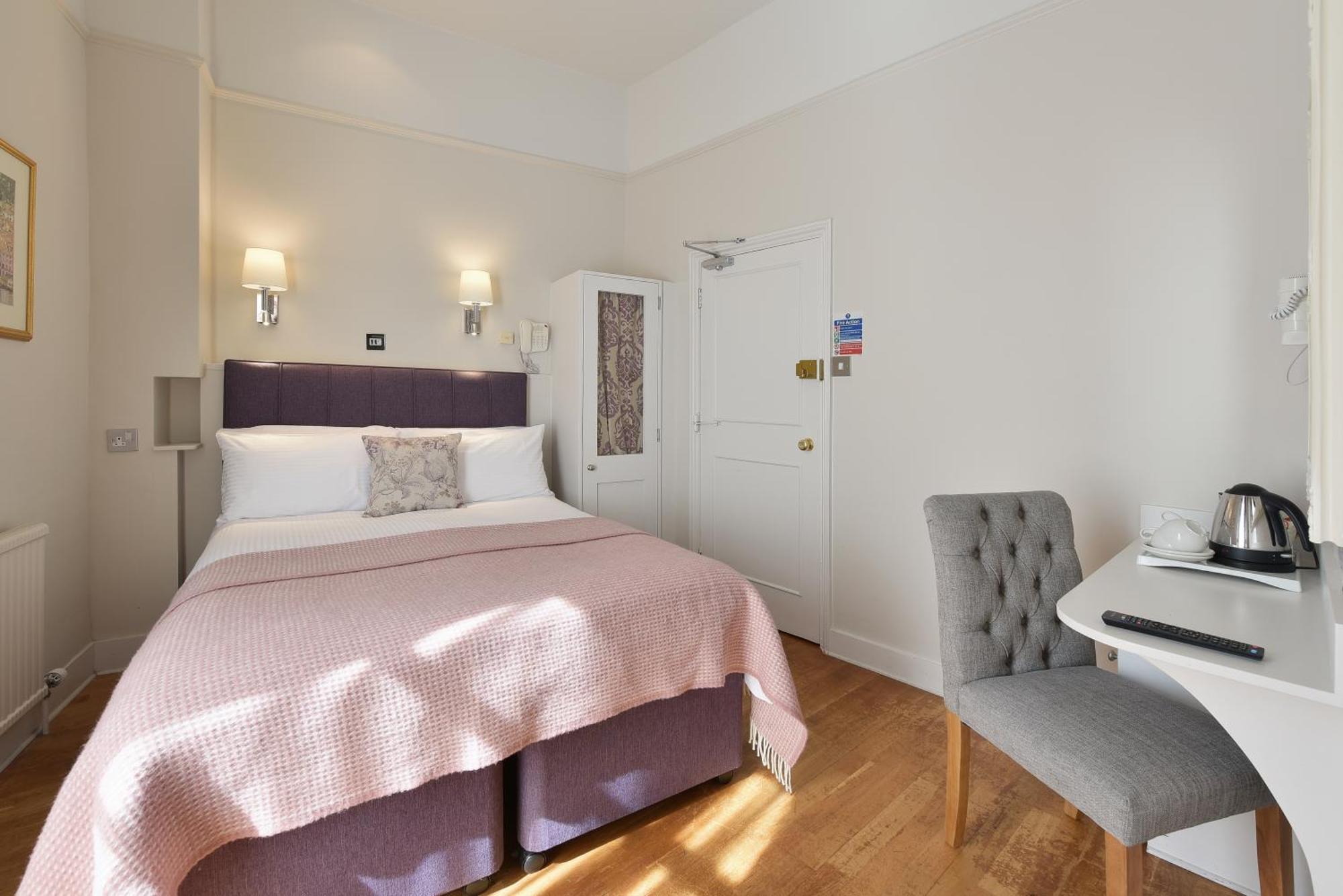 Hotel Harlingford