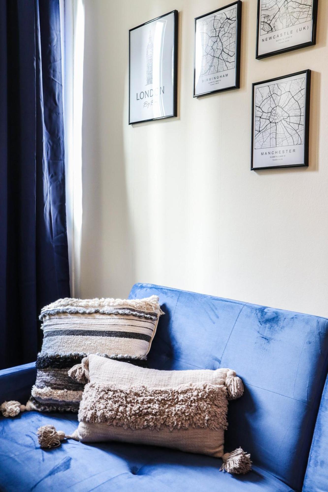 Cosy Property Right By Warren Street Station! Free Wifi! Apartment *