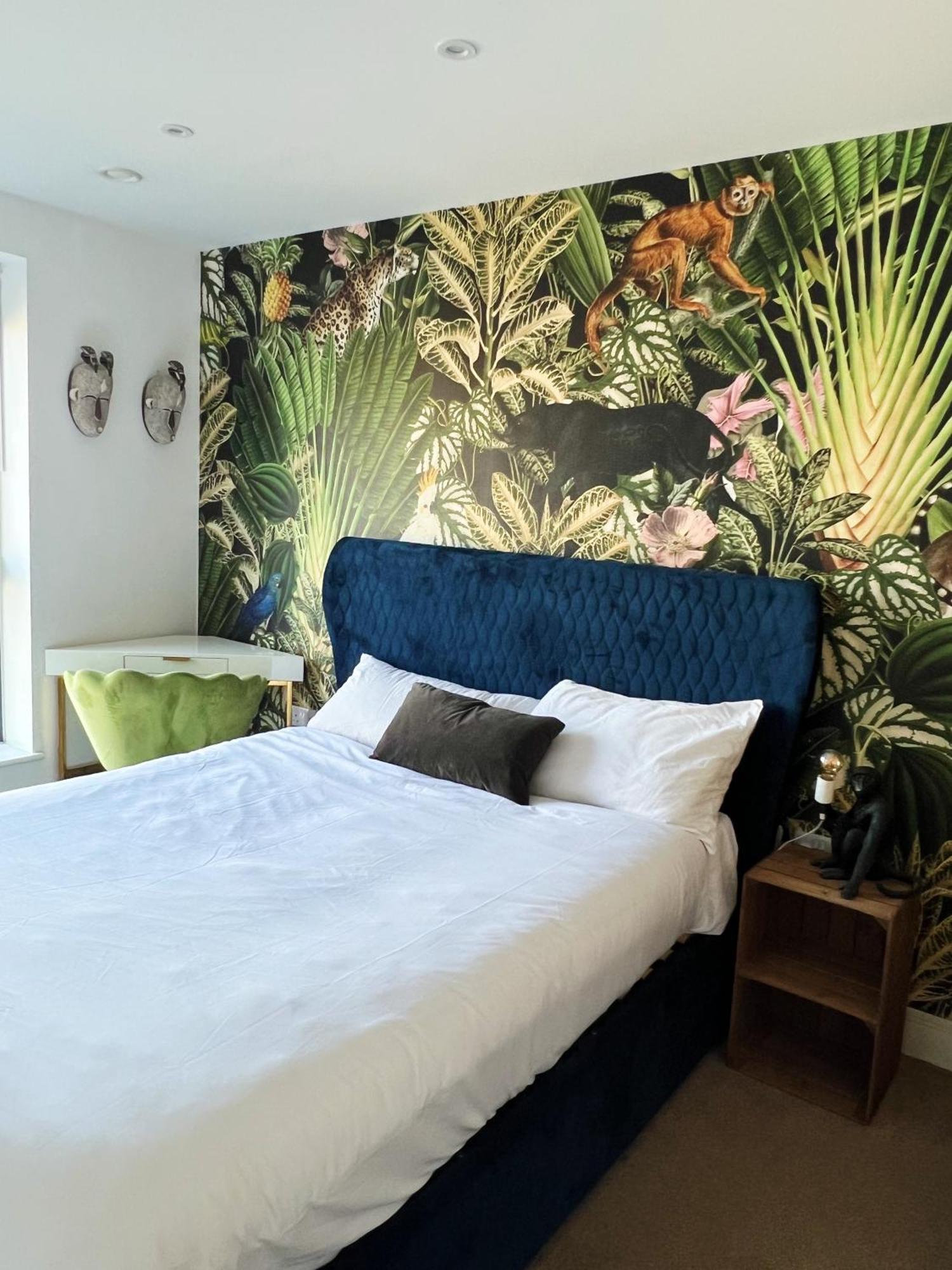 Stunning Riverside View Apartment, Near Canary Wharf & O2 Londres