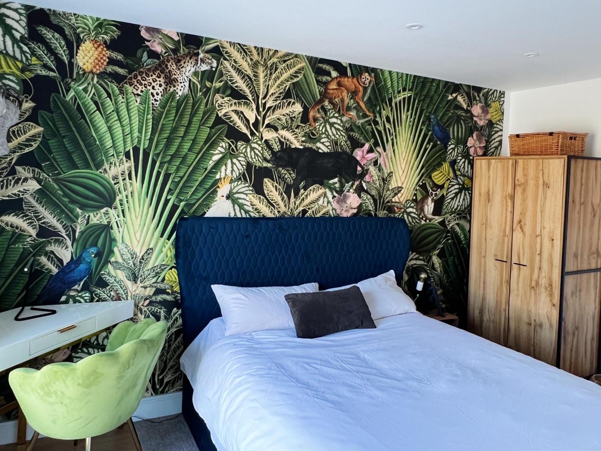 Stunning Riverside View Apartment, Near Canary Wharf & O2 * Londres