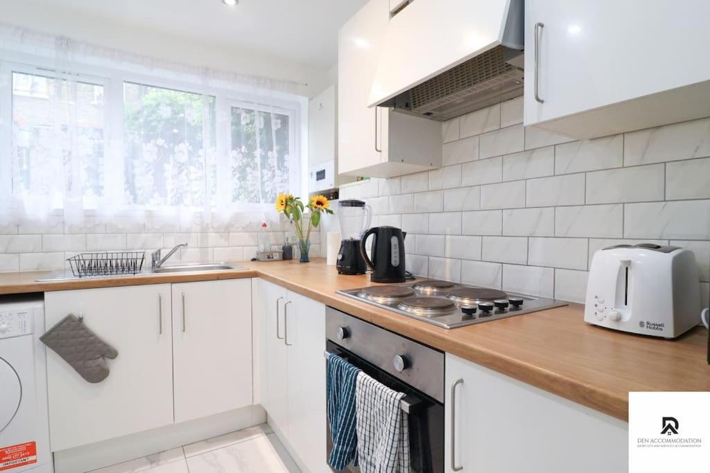 Appartement Den & Short Lets Greenwich - 3 Bed House Londen