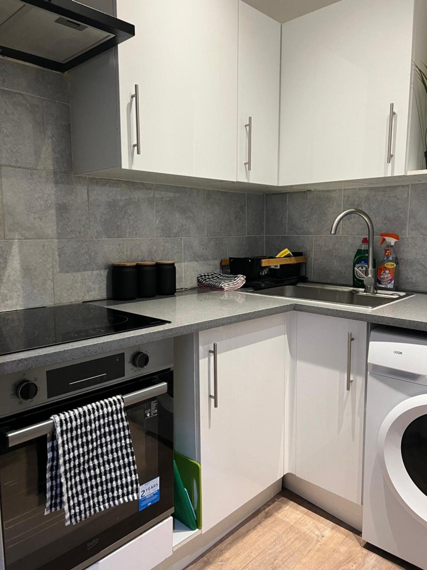 3 Bedroom Flat In King's Cross, St Pancras's. 2 Minutes To Euston.