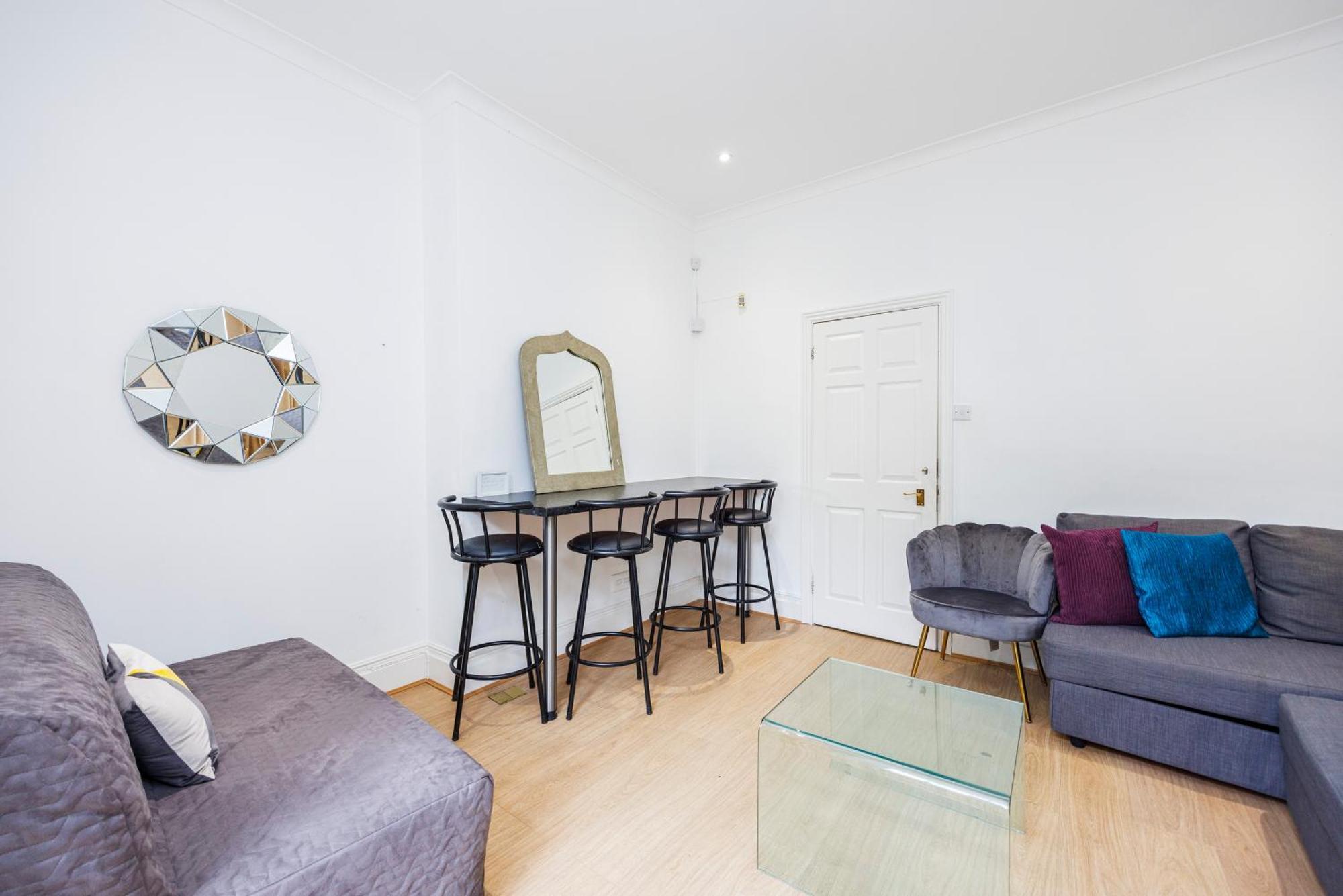 Larger Groups With Garden And Parking * Londres