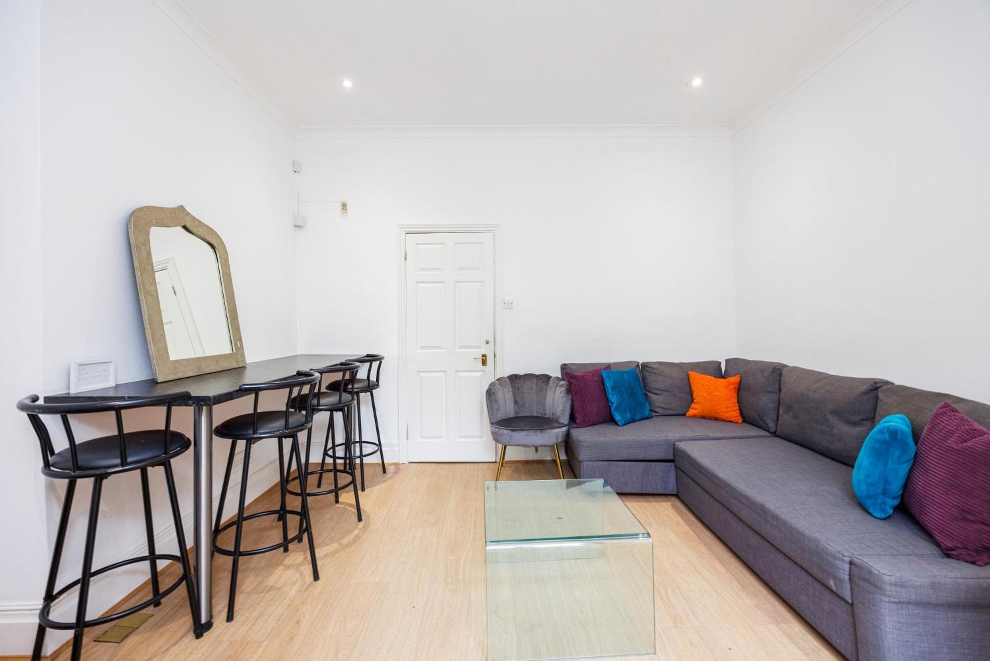 Larger Groups With Garden And Parking Apartamento *