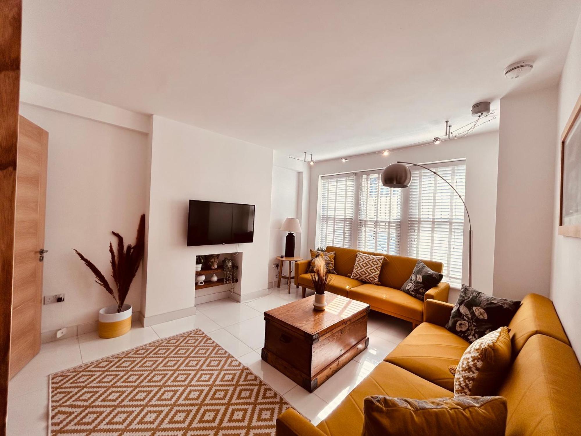 Stunning Spacious B.apt. Slps.4 Apartamento