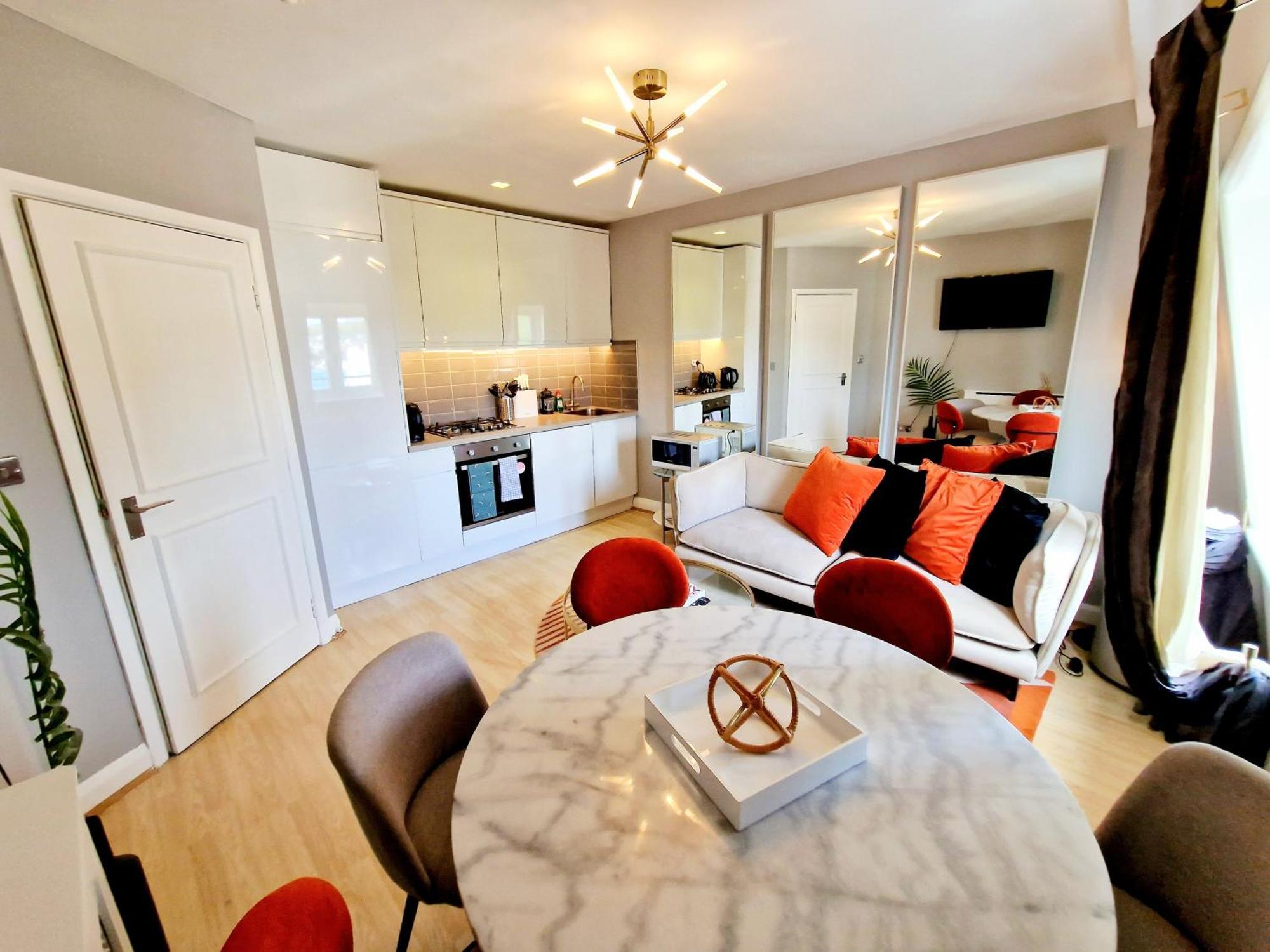 Apartamento Brilliant 3 Bedroom's In Hyde Park With Elevator - 1 Flight Of Stairs Only *